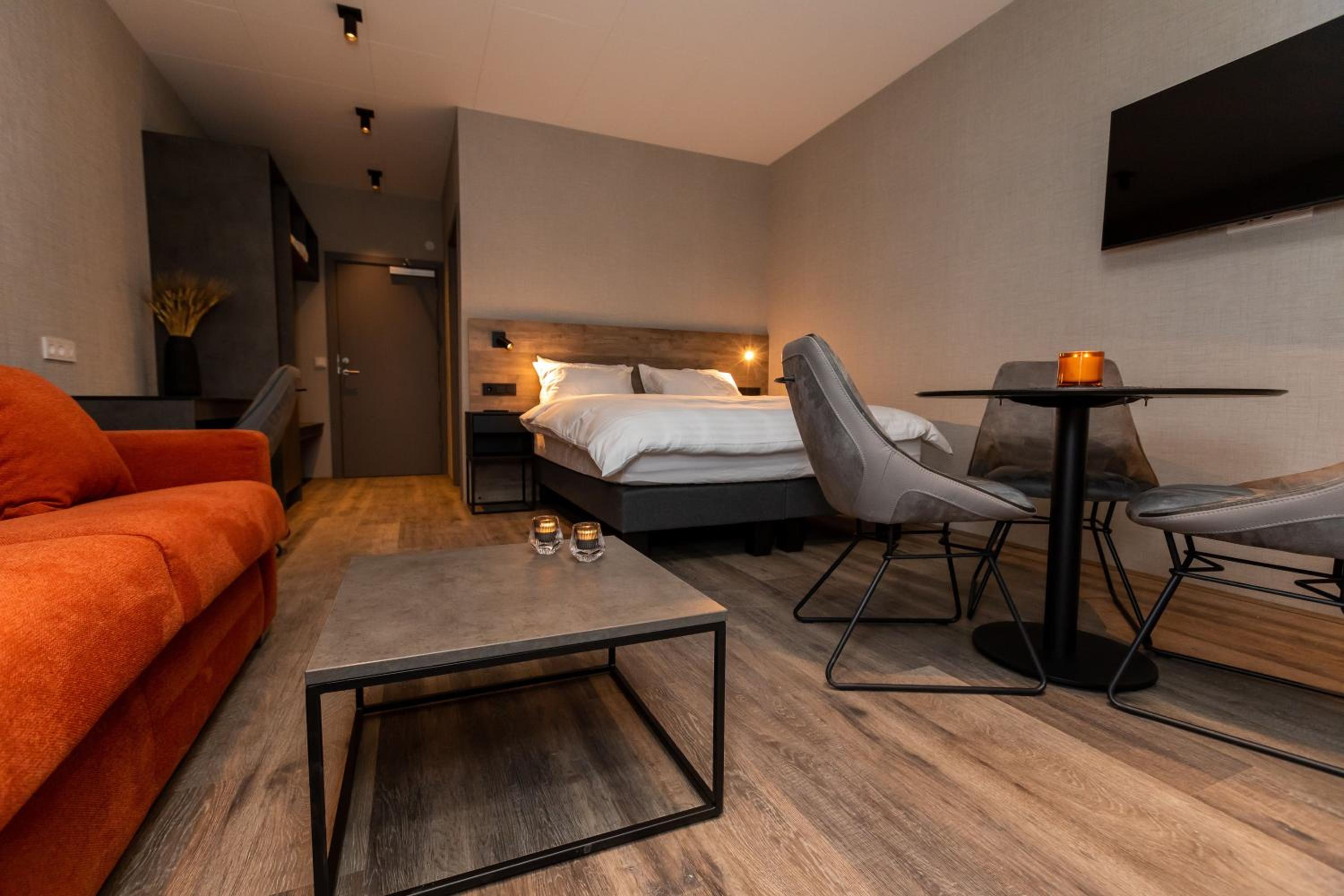 Double Room - Photo 2