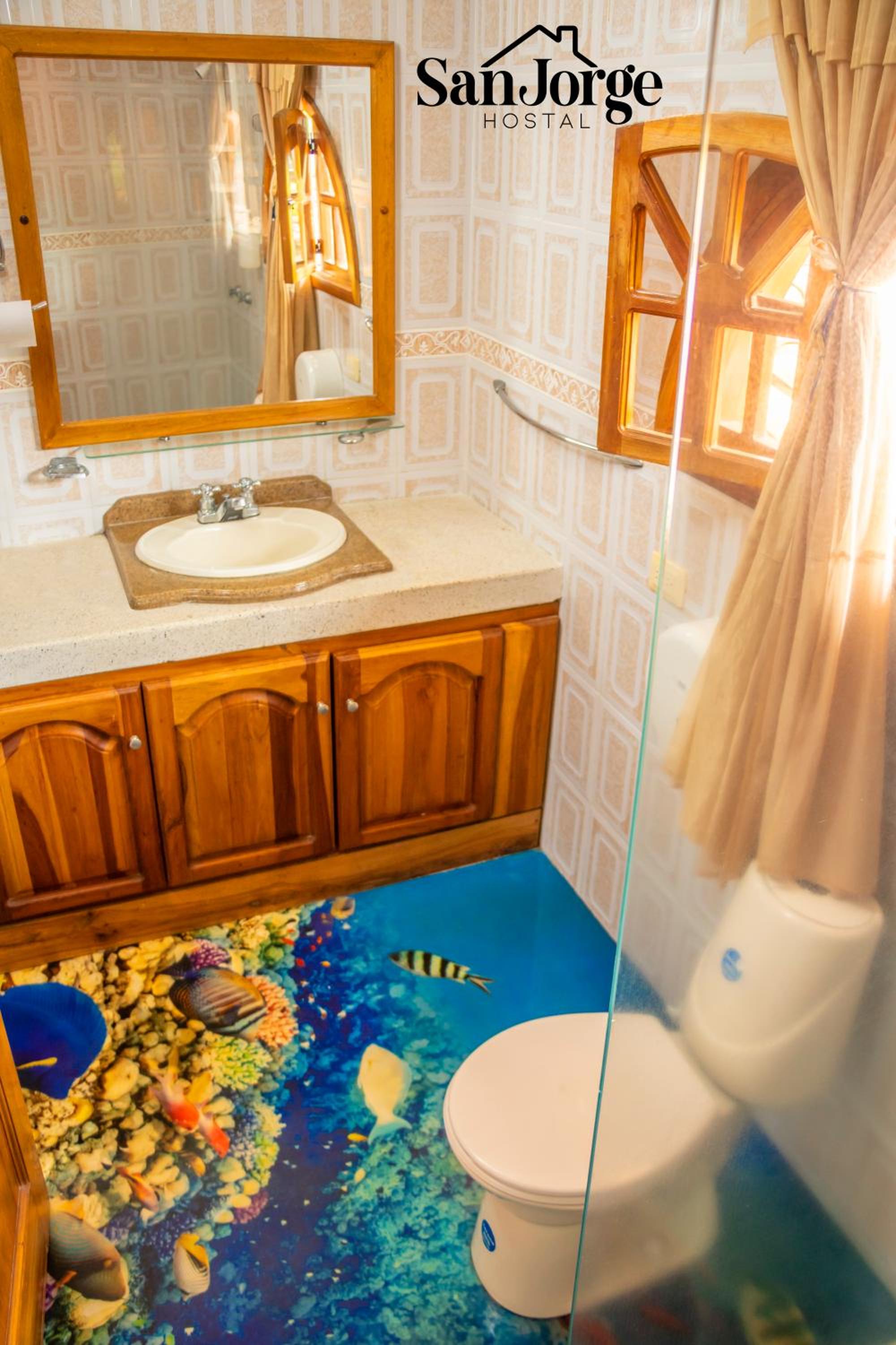 Deluxe King Room photo 3