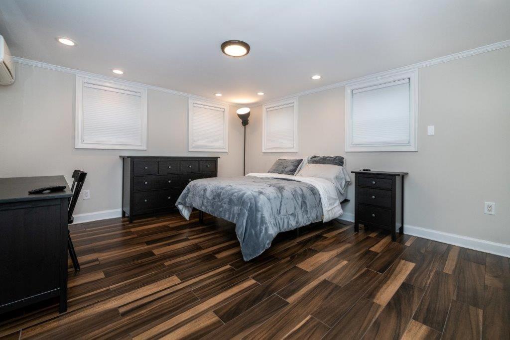 Deluxe Room (1 Adult + 1 Child)