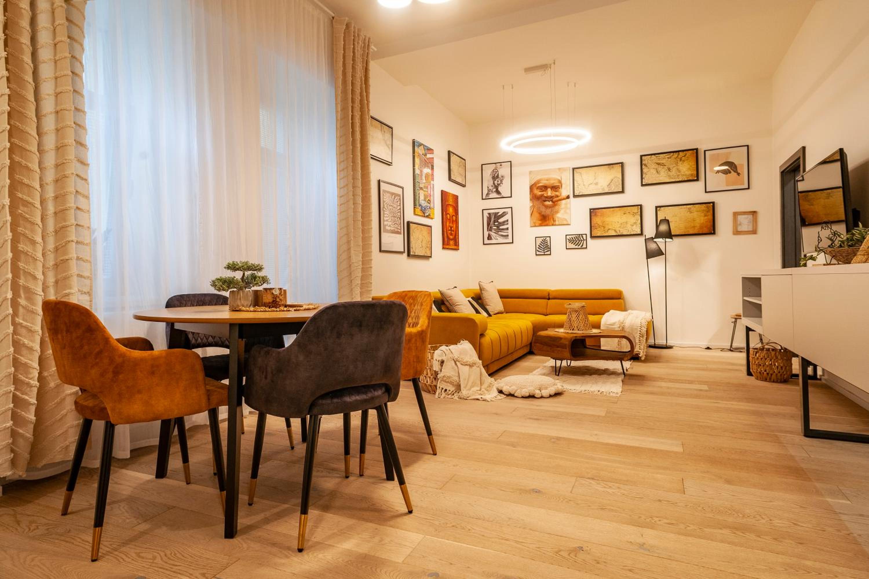 One-Bedroom Apartment