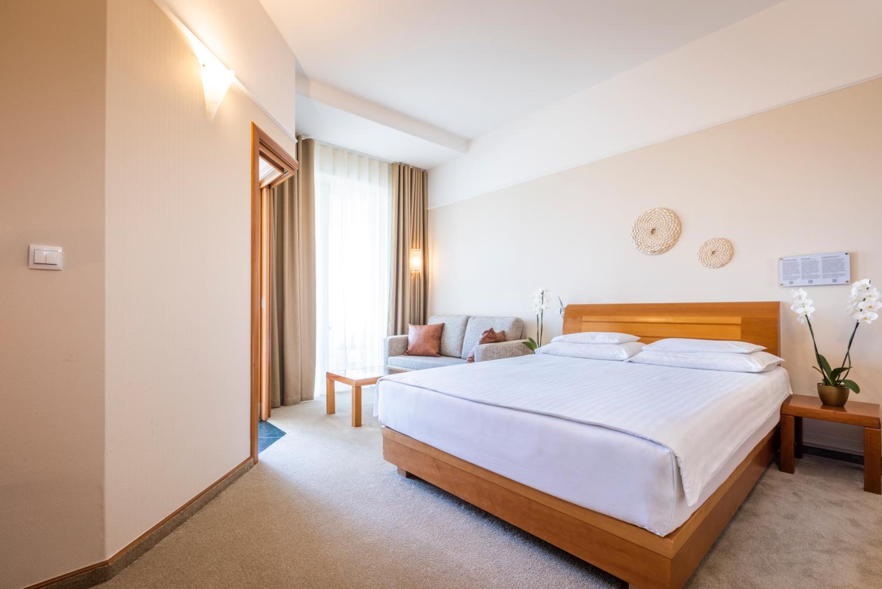 Special Offer - Economy Double Room with Leisure Escapes Package
