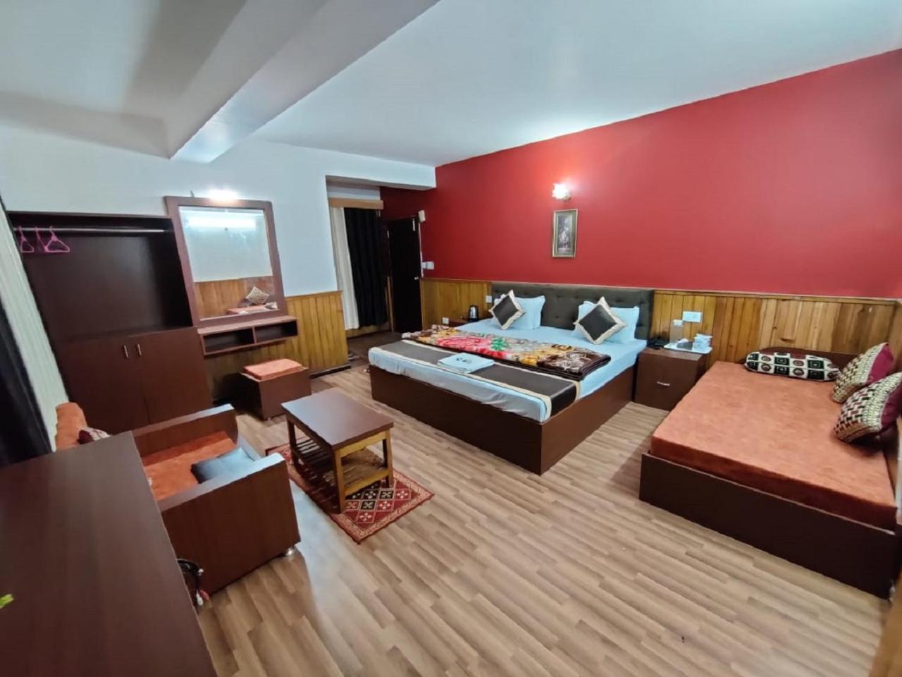 Deluxe Double Room photo 3