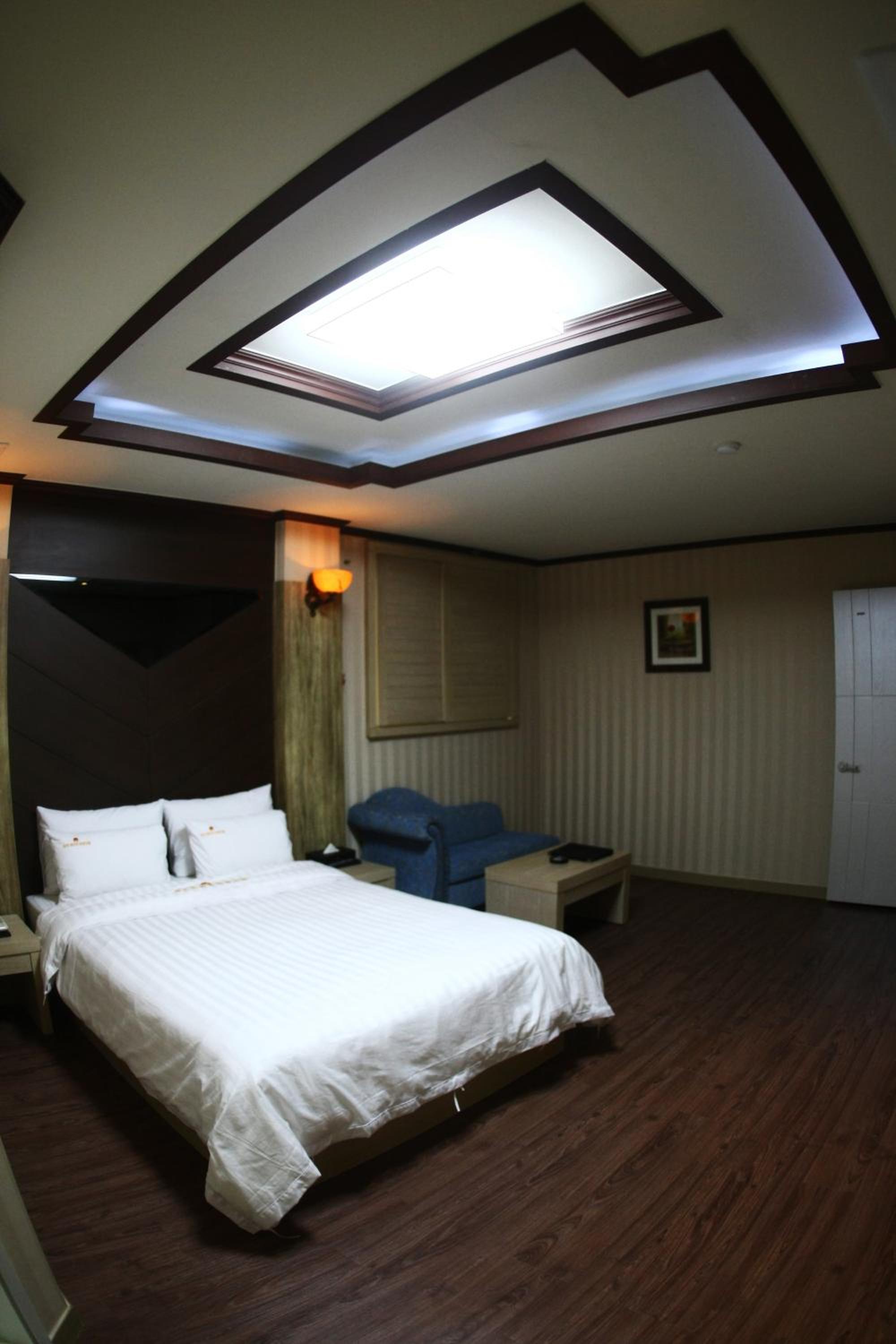 Deluxe Double Room photo 2