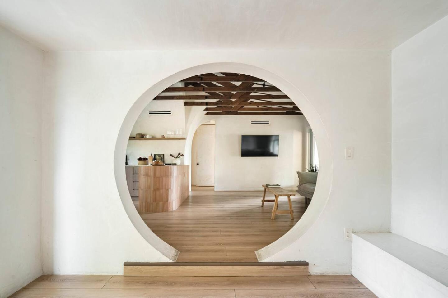 Two-Bedroom House - Photo 7
