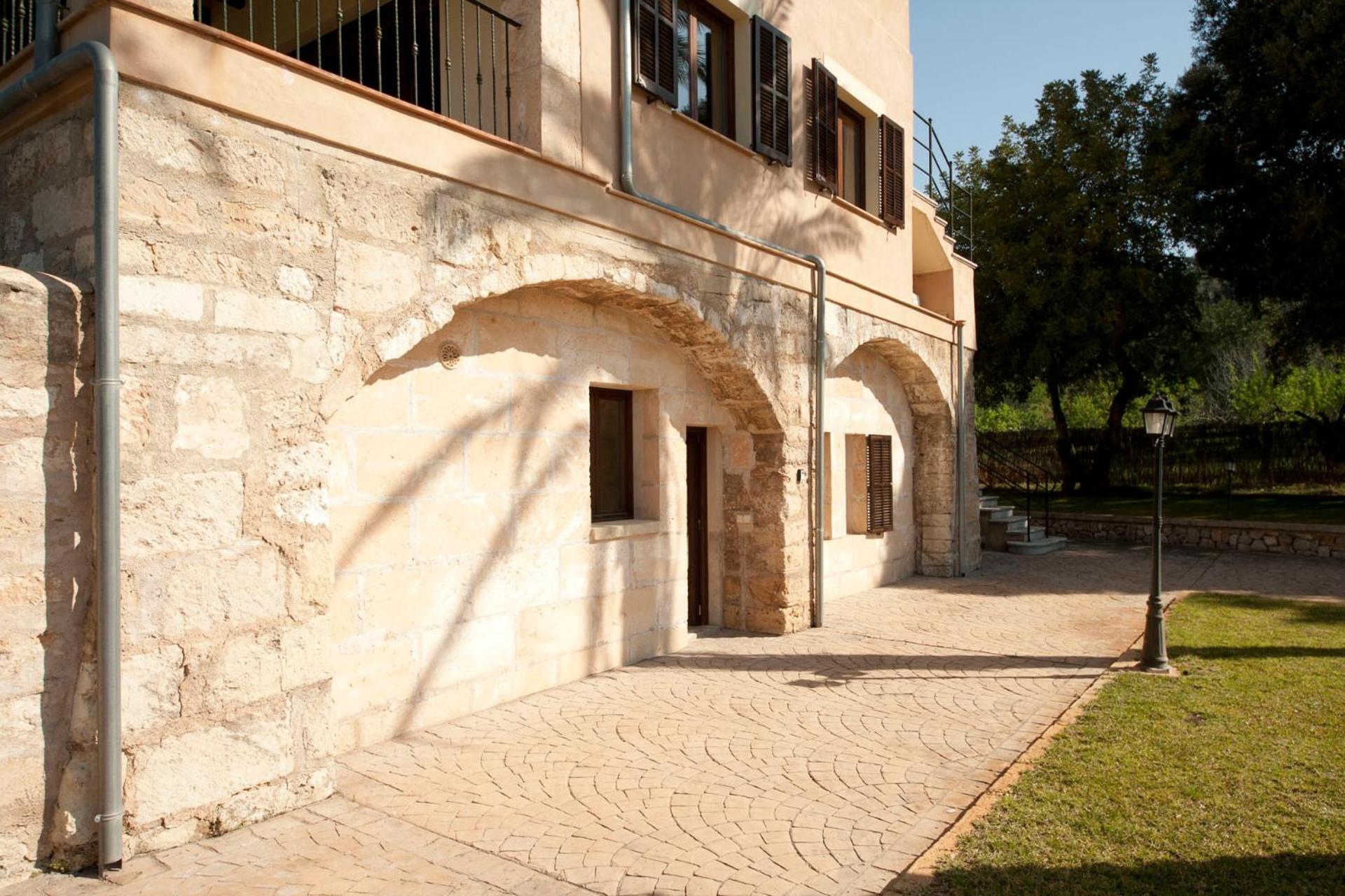 Villa photo 3