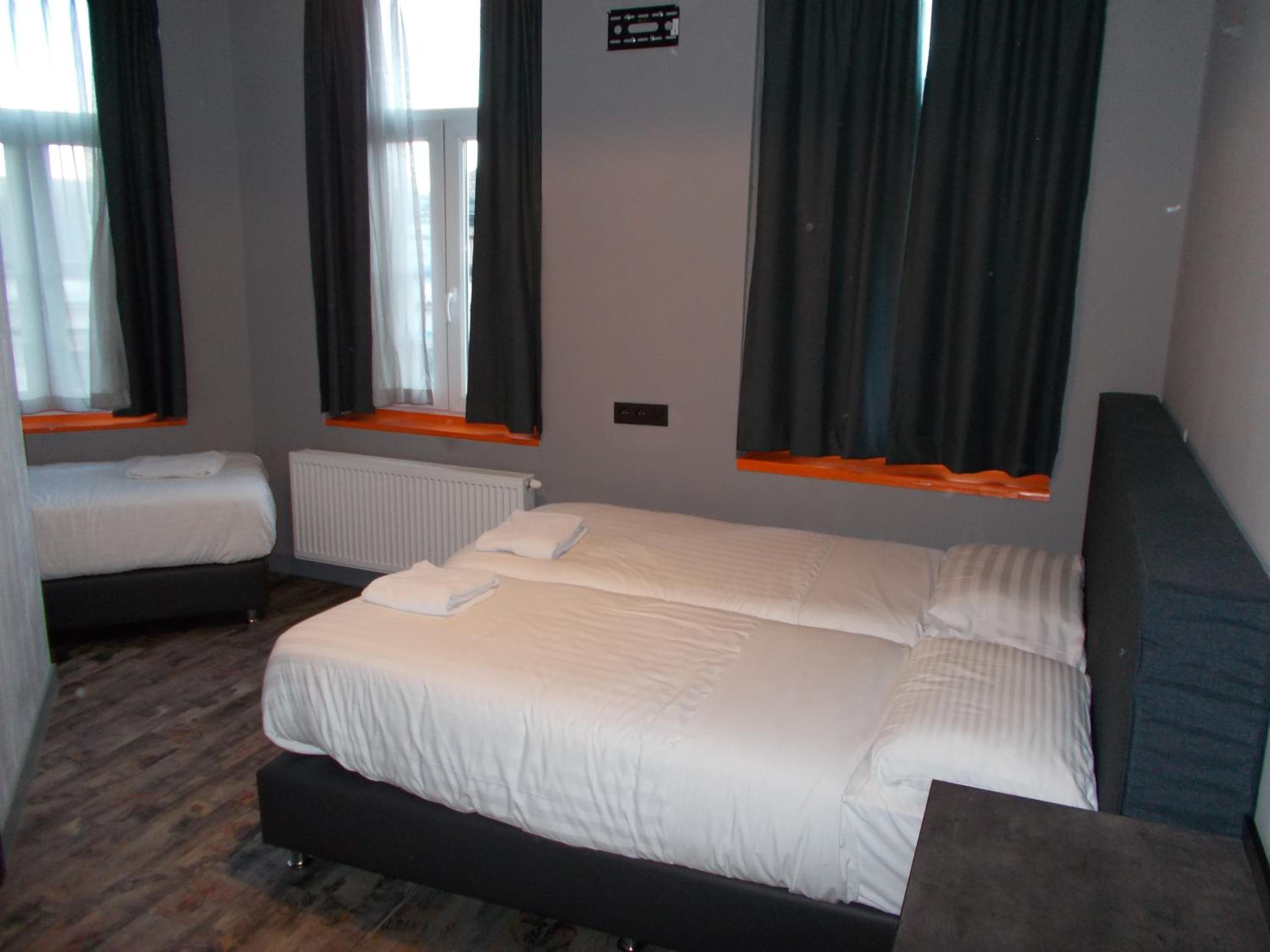 Standard Twin Room photo 1