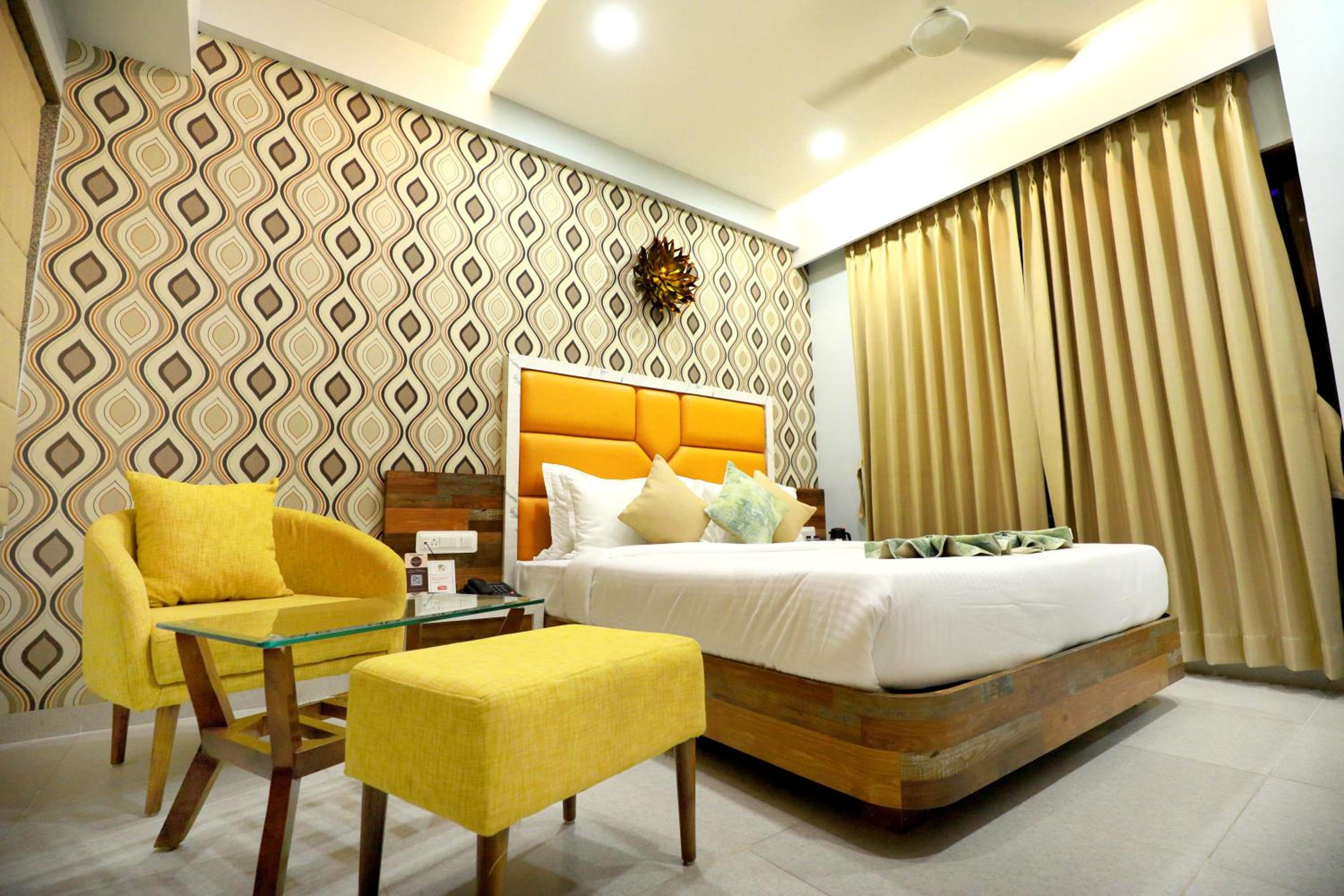 Superior King Room - Photo 4