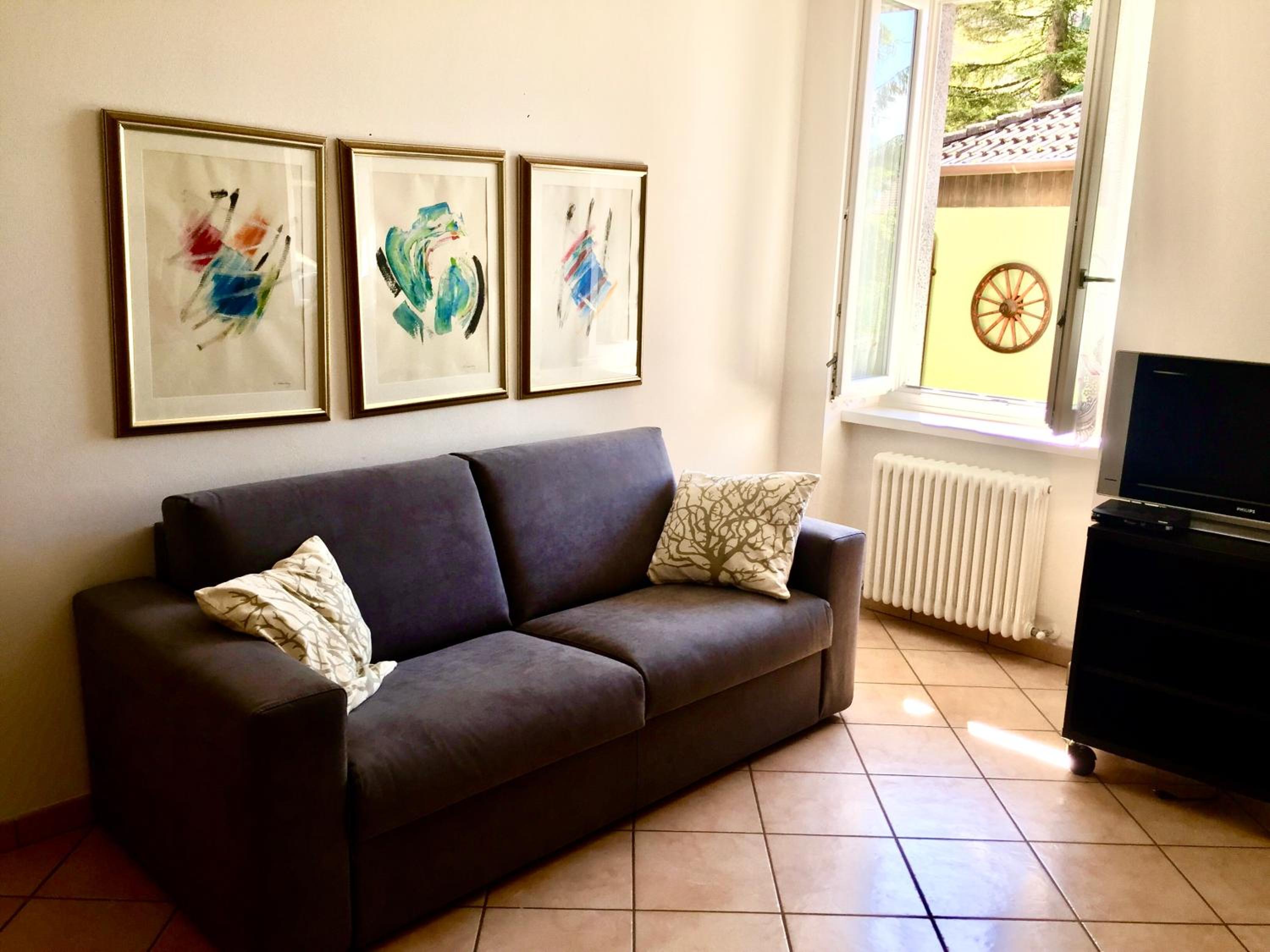 Classic One-Bedroom Apartment with King Bed photo 1