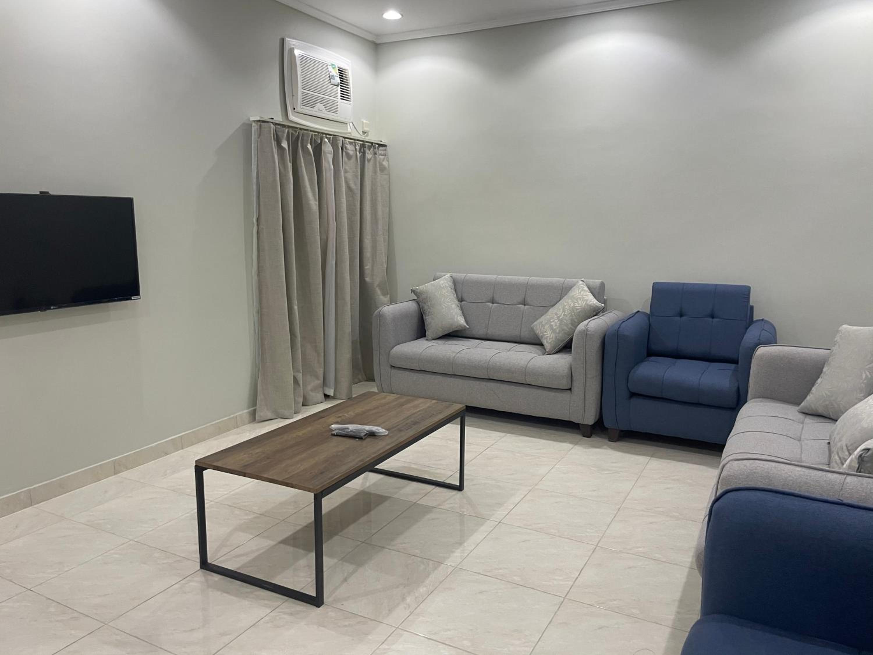 Studio Apartment photo 2
