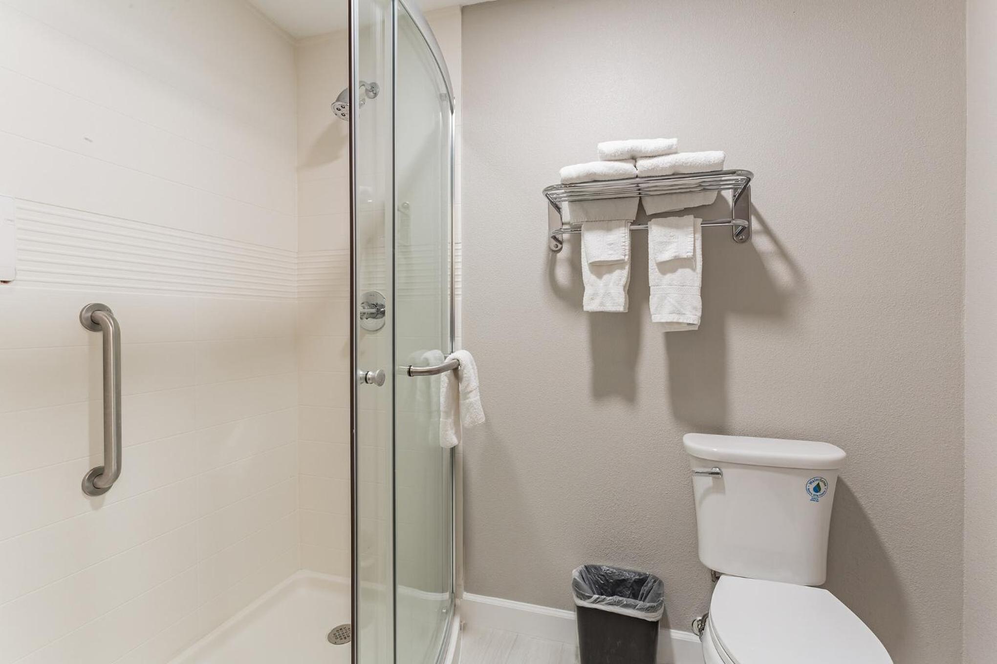 King Suite - Photo 5