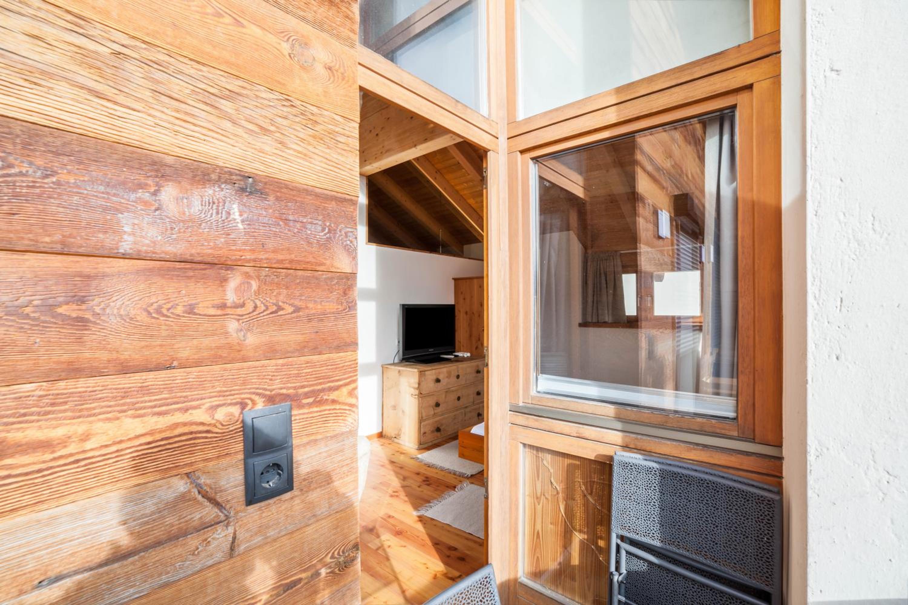 Superior One-Bedroom Apartment with Balcony photo 3