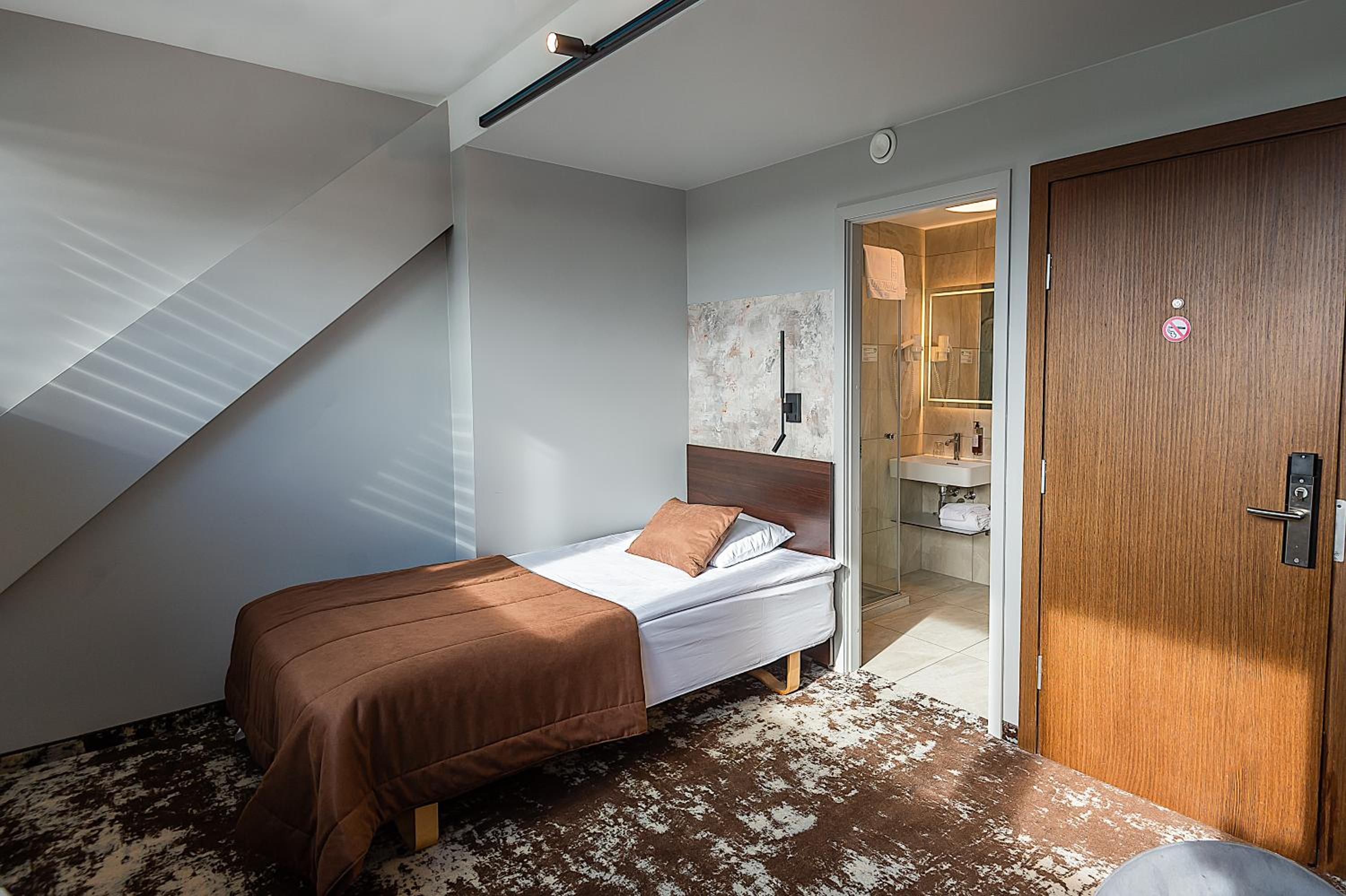 Economy Double Room photo 1