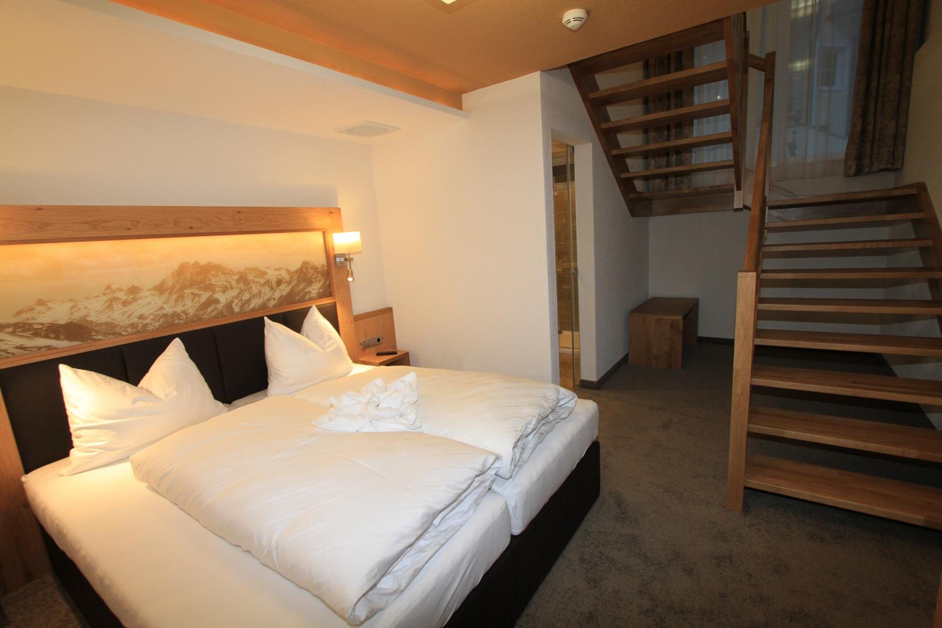 Duplex One-Bedroom Apartment with Terrace photo 2
