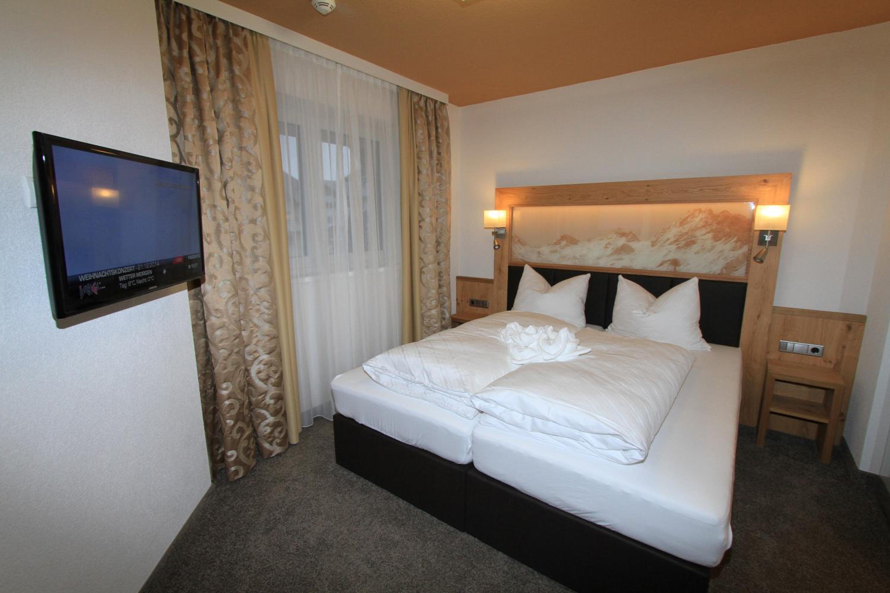 Duplex Four-Bedroom Apartment with Balcony photo 1