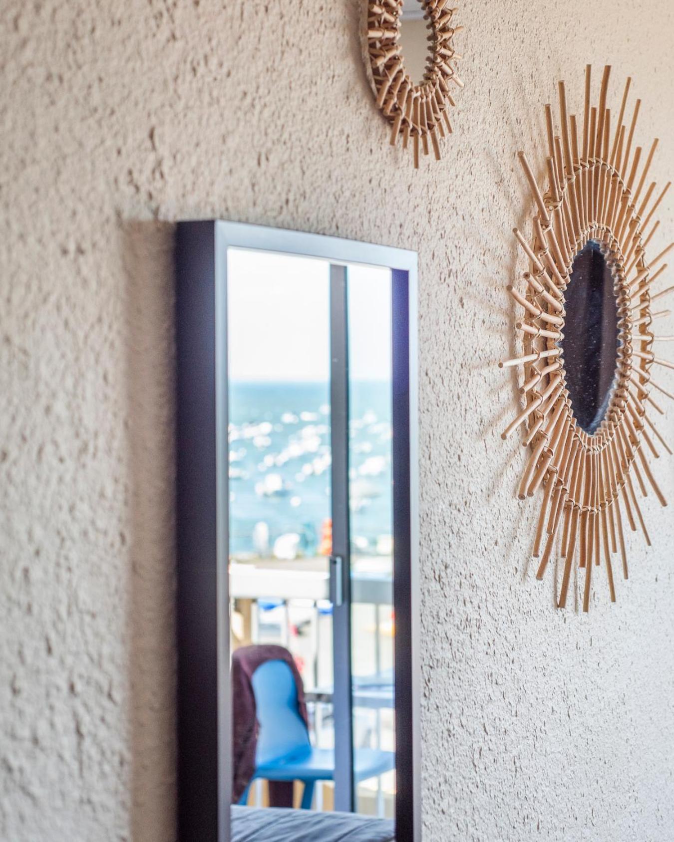 Comfort Double Room with Sea View - Photo 10