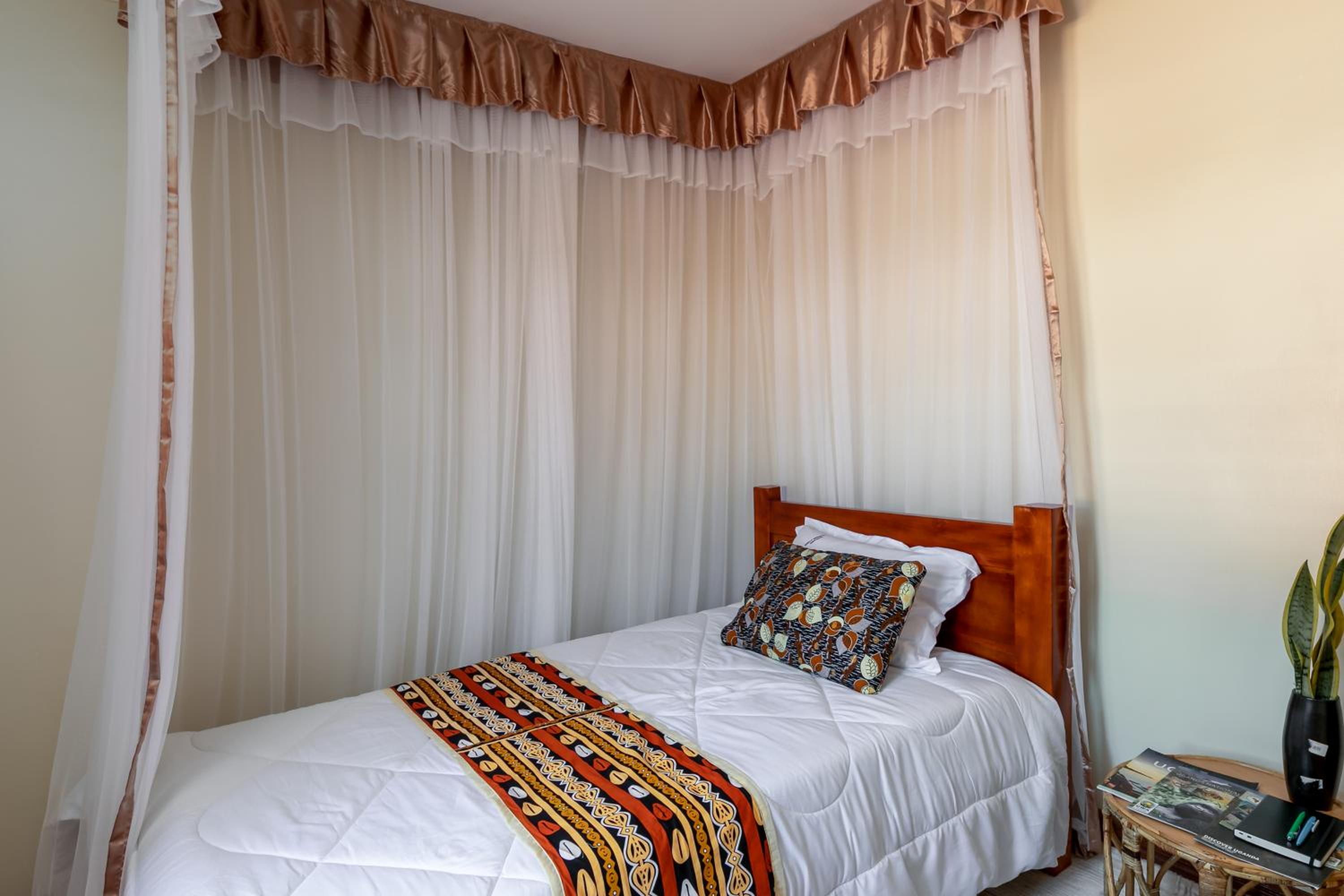 Single Room photo 2