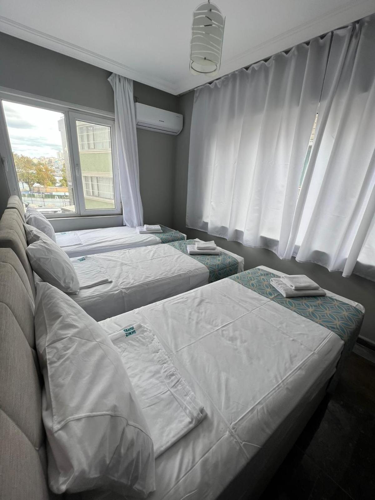 Triple Room with Sea View photo 1