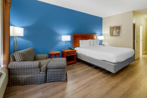 King Suite - Disability Access/Non-Smoking photo 3