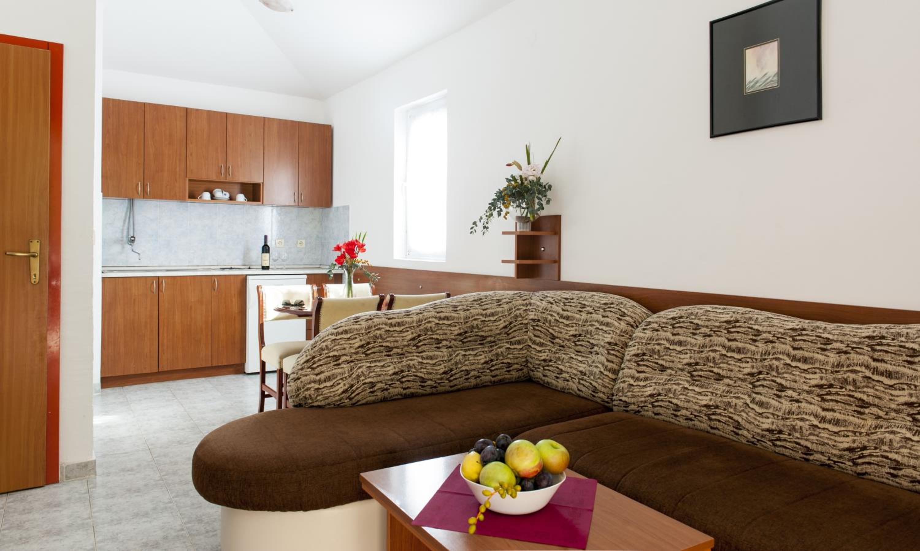 One-Bedroom Apartment With Balcony