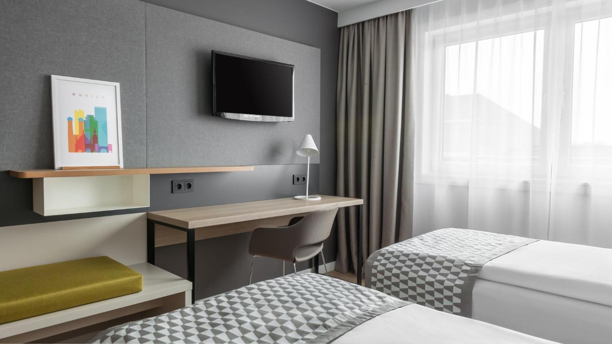 Standard Twin Room - Photo 4