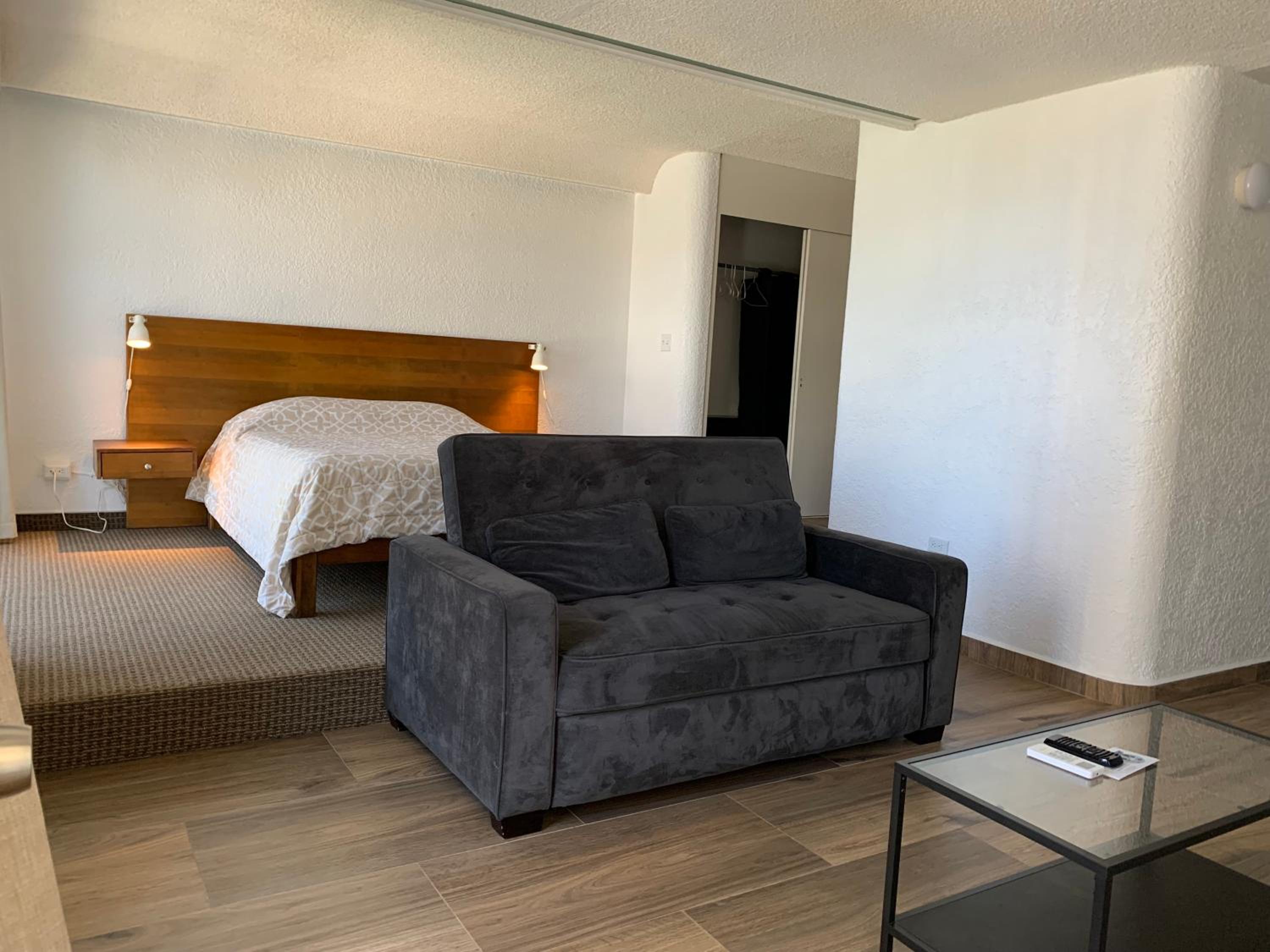Queen Suite