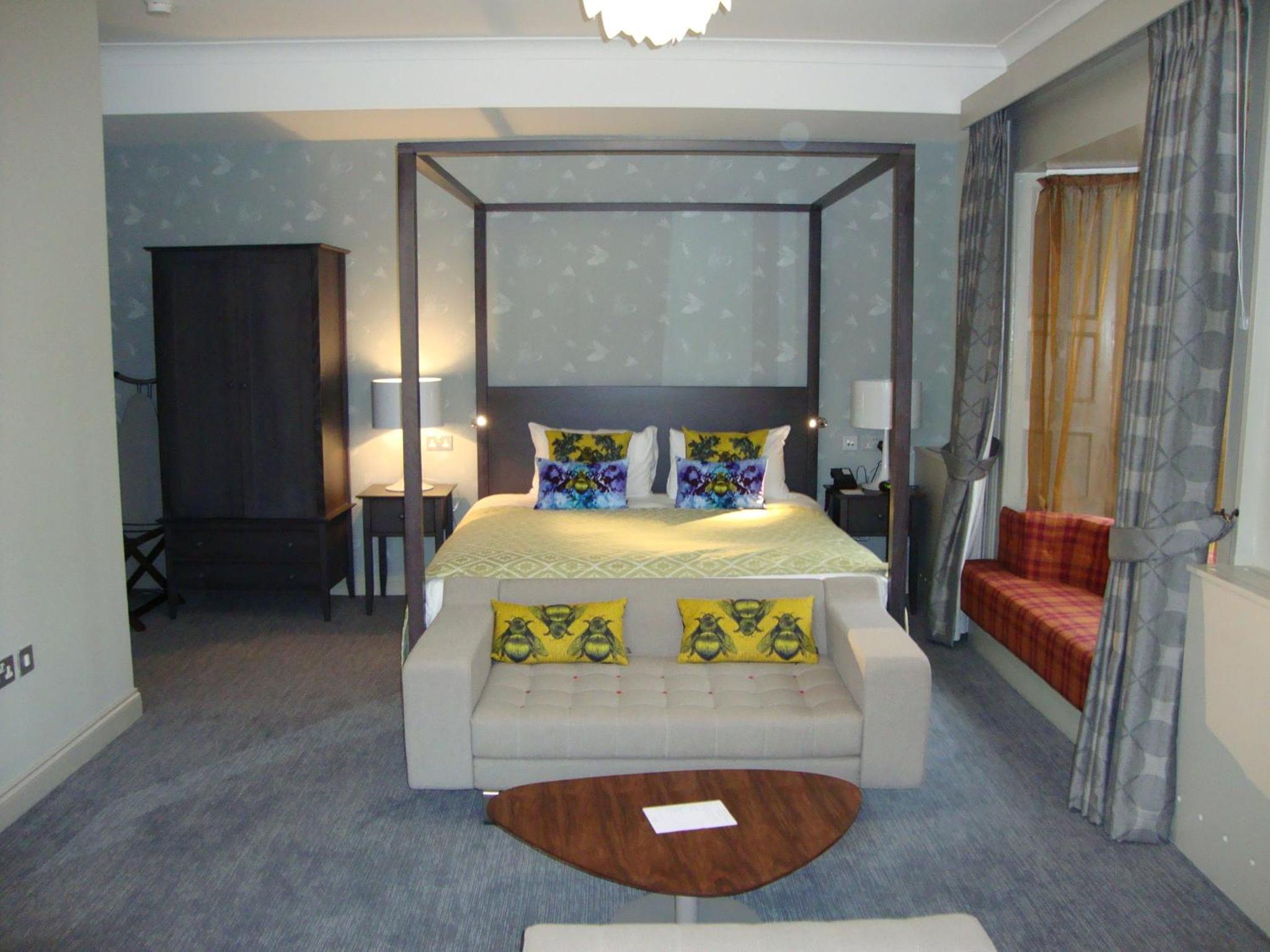 Double Room with Four Poster Bed photo 3