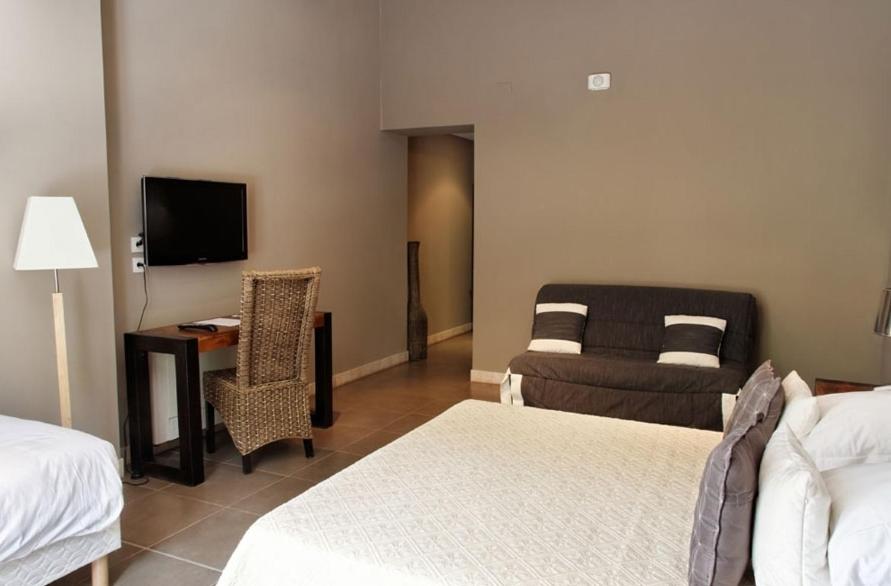 Patmos Suite - Photo 3