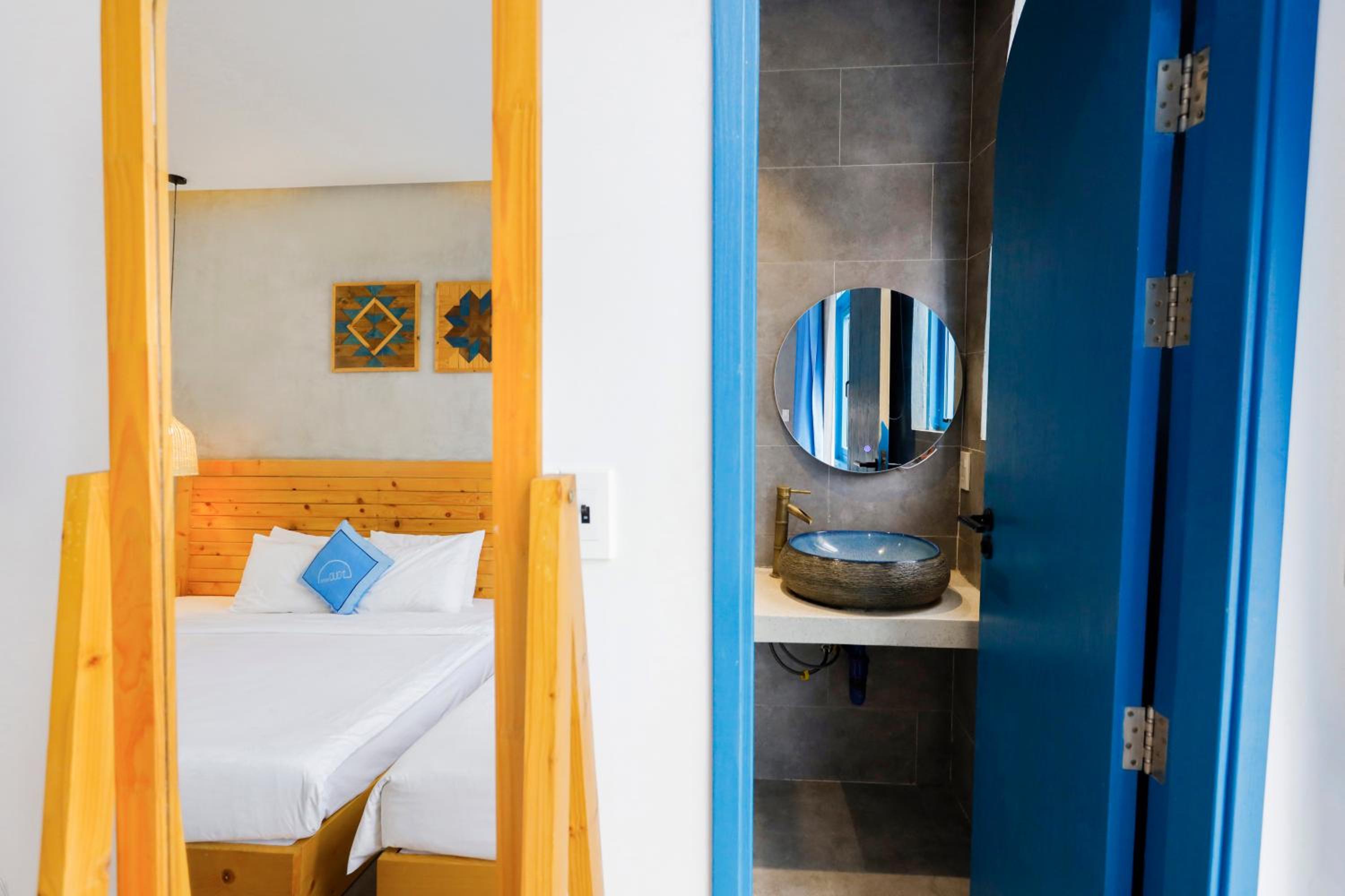 Triple Room with City View