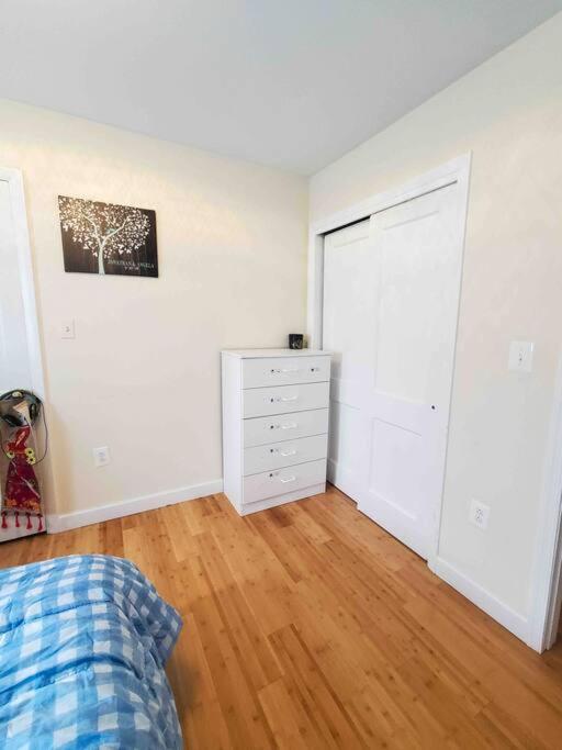 Standard Queen Room - Photo 2