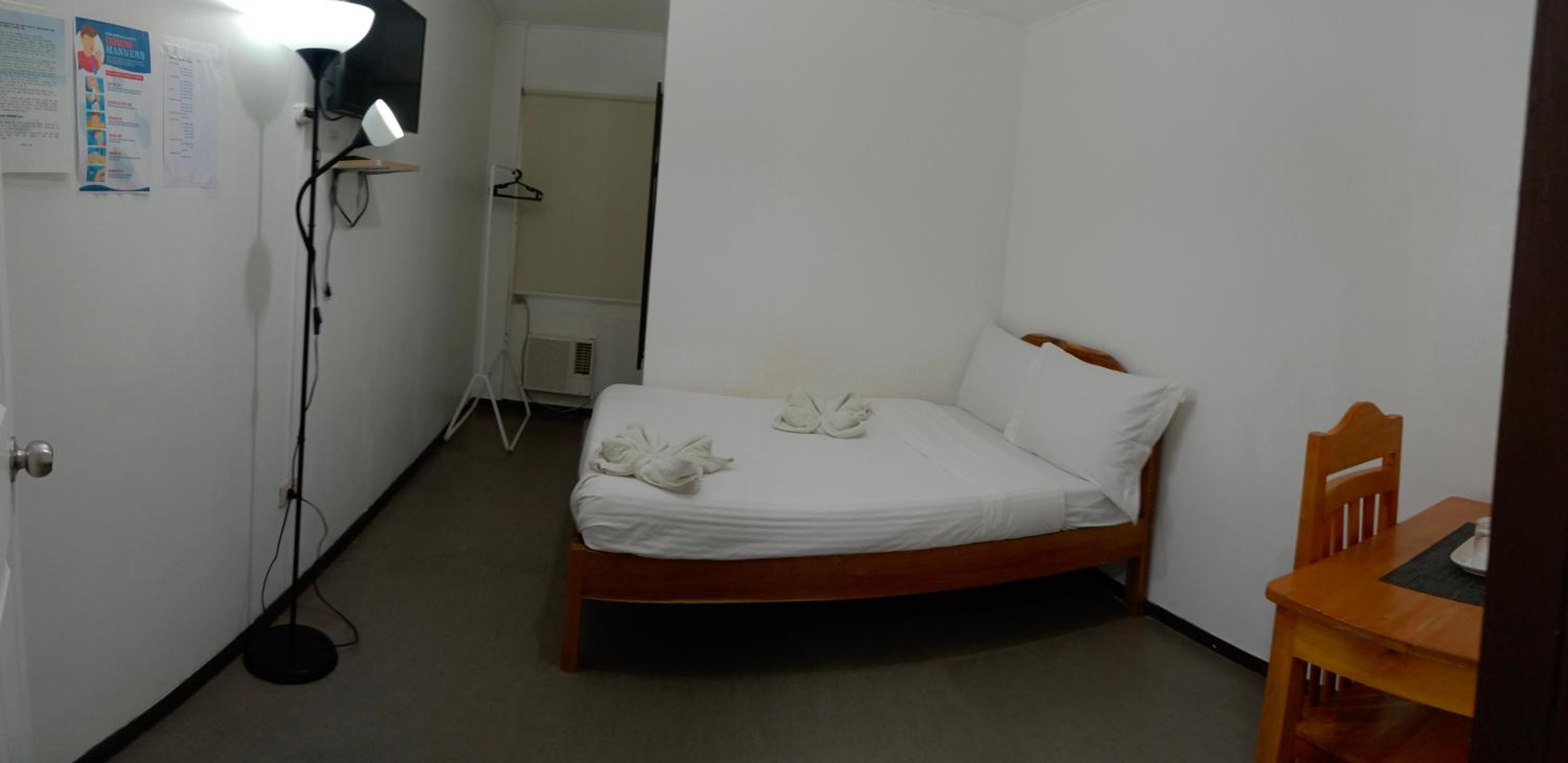 Standard Double Room - Photo 13