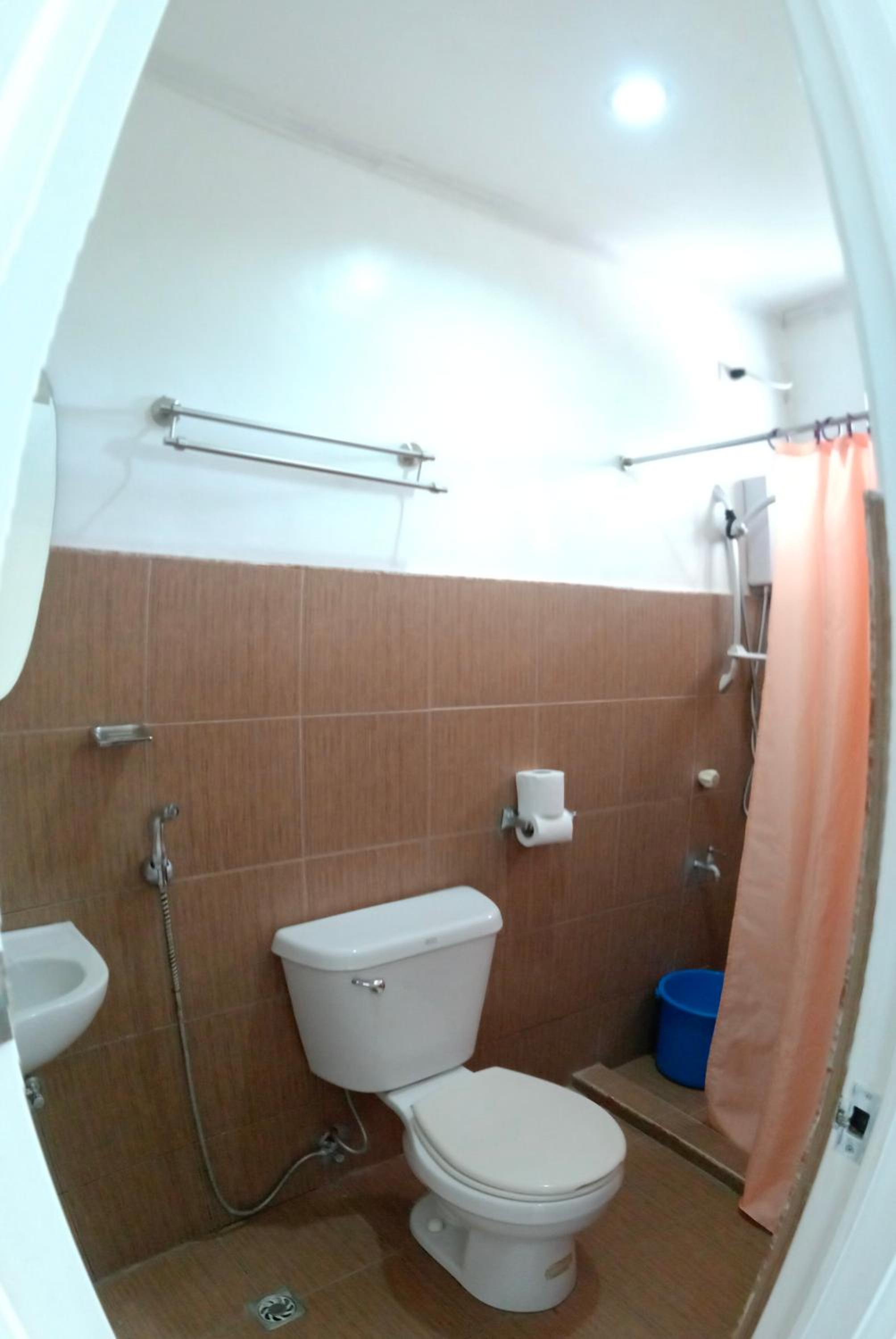 Standard Family Room - Photo 8