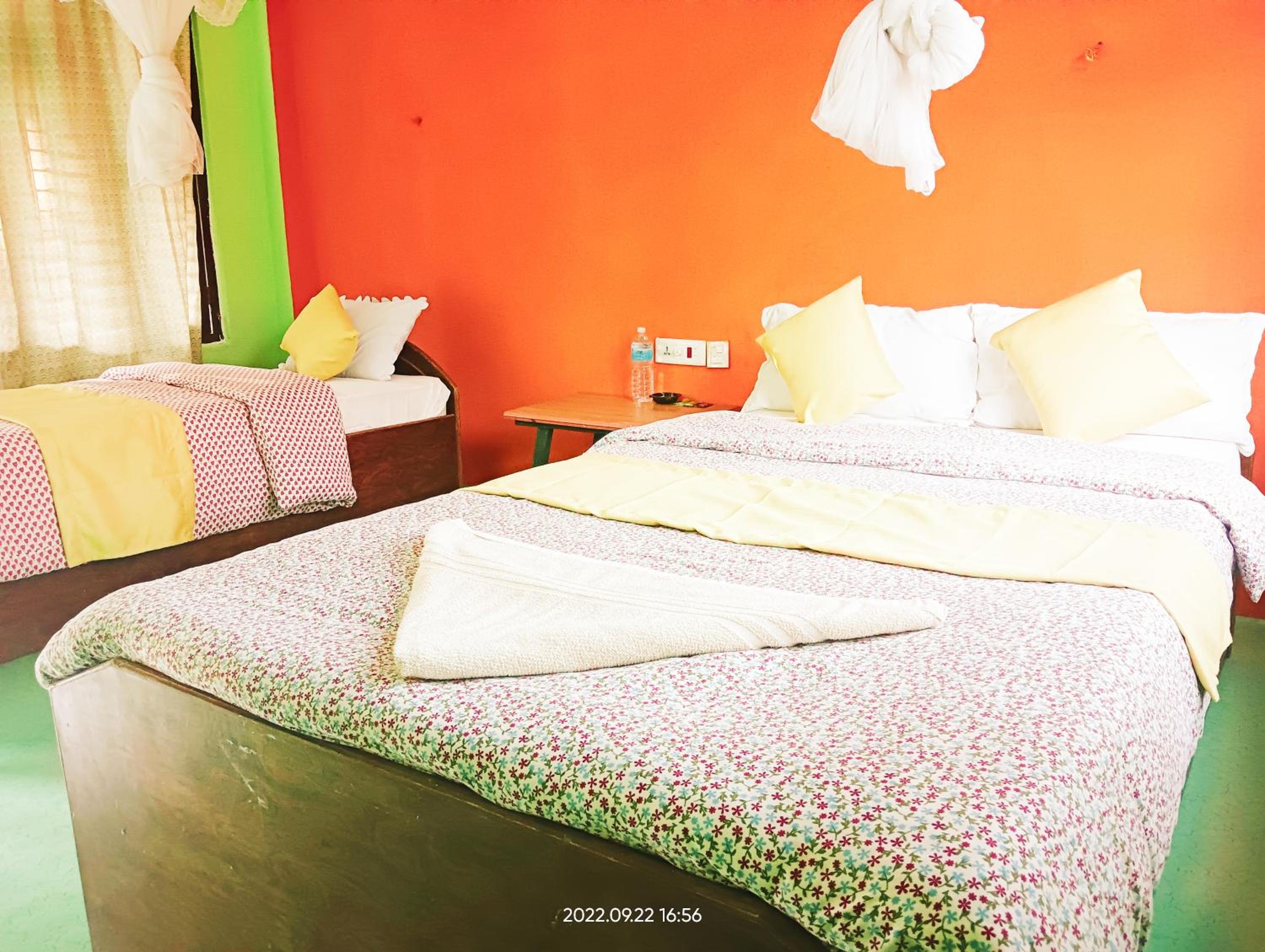 Budget Triple Room photo 3