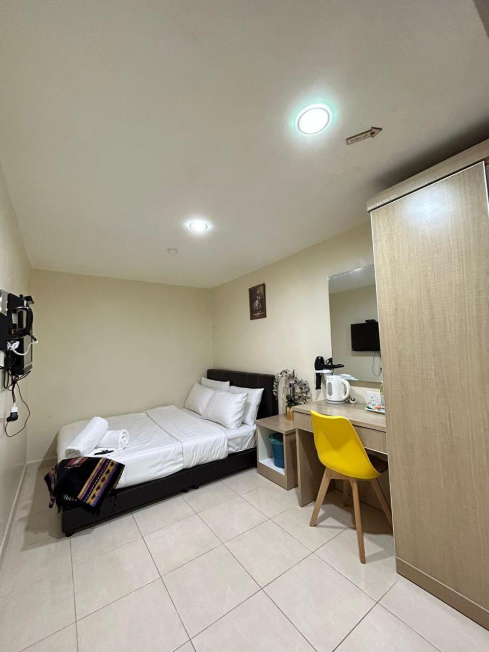 Double Room - Photo 1