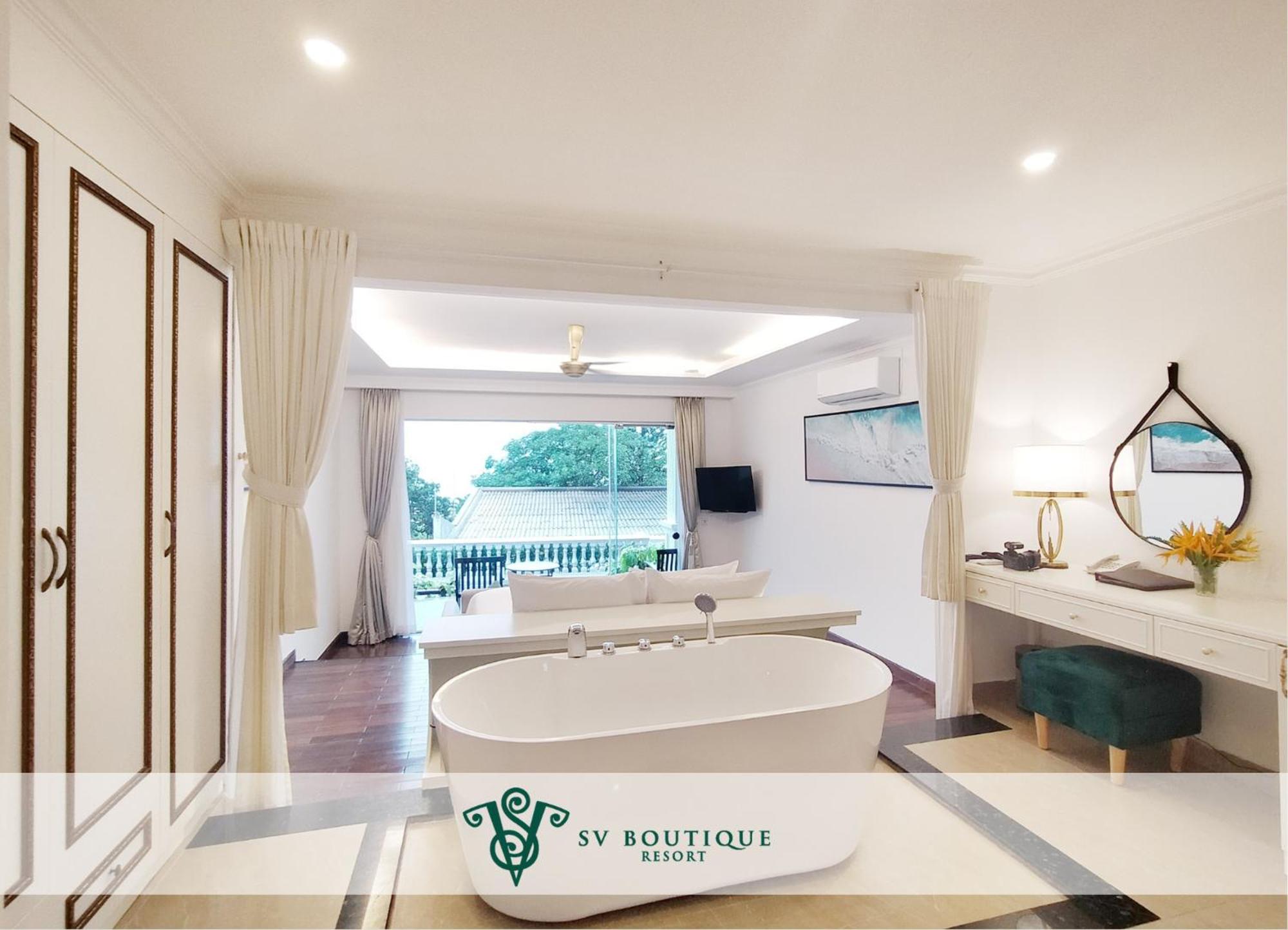 Premium Deluxe Double Room photo 2