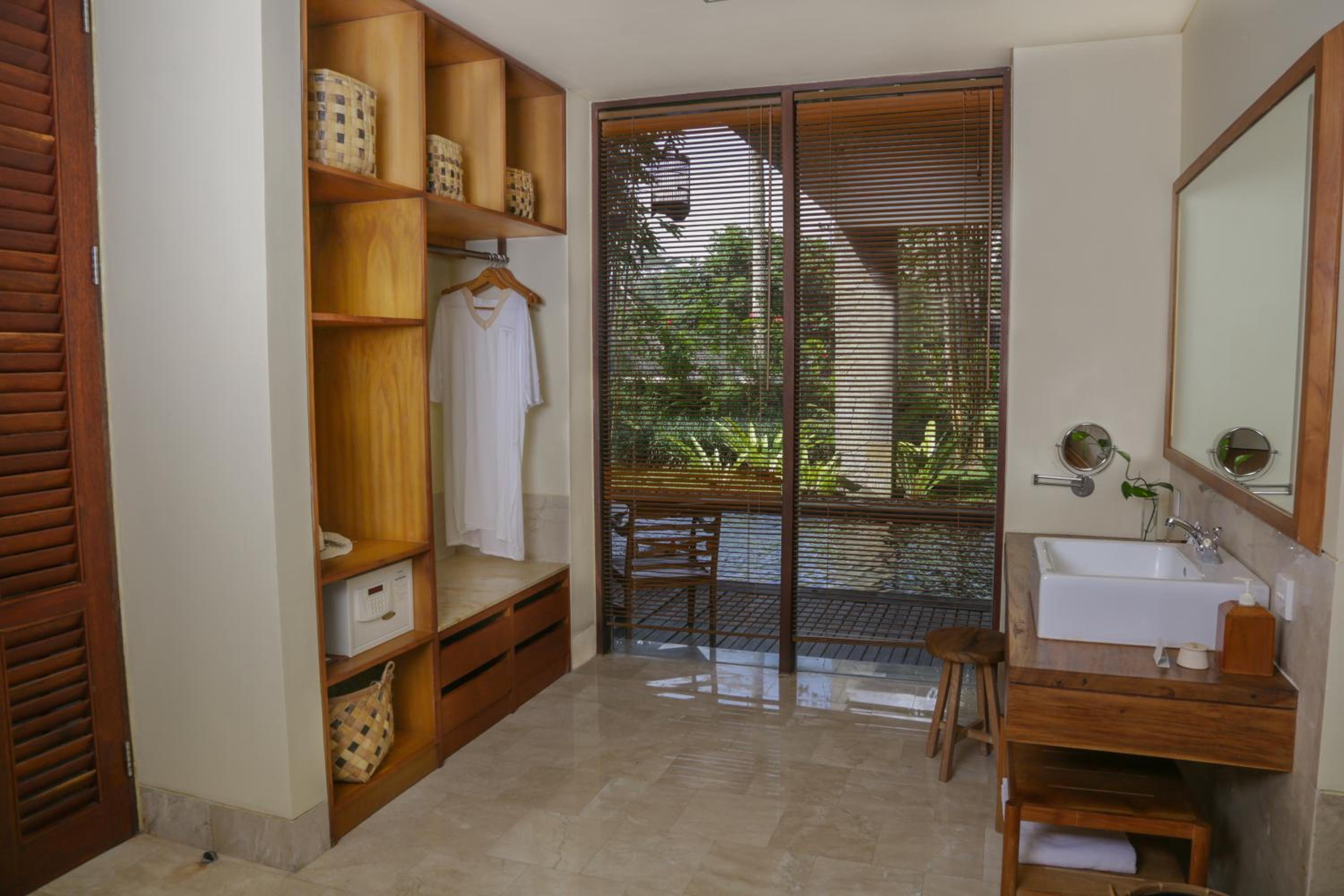 Premiere One-Bedroom Valley  Pool Villa - Photo 14