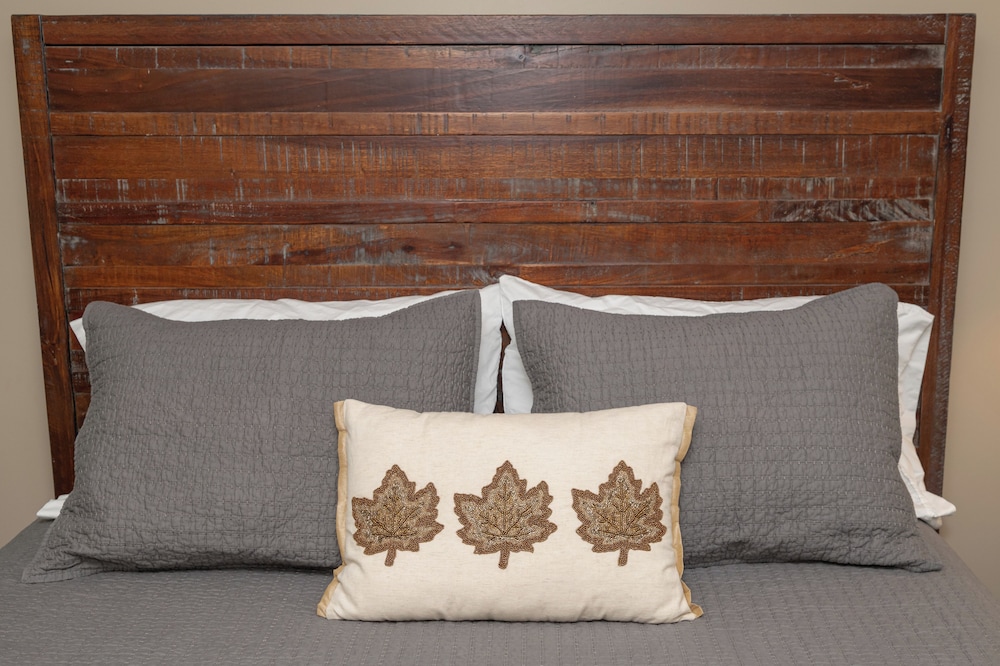 Romantic Suite, Private Bathroom (Farmhouse Suite) photo 1