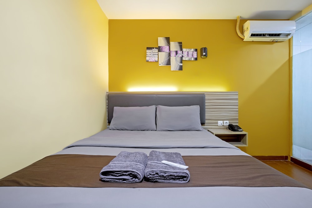 Deluxe Room - Photo 2