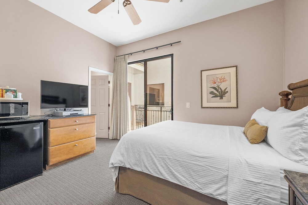 Standard Room, 1 Queen Bed, Non Smoking