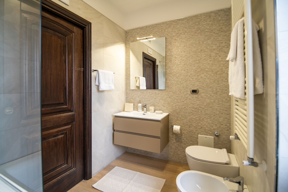 Deluxe Suite photo 3