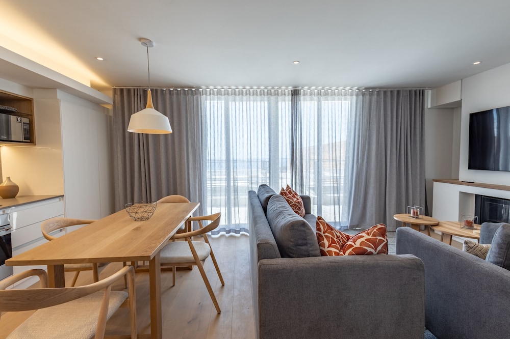 Apartment, 2 Bedrooms - Photo 4