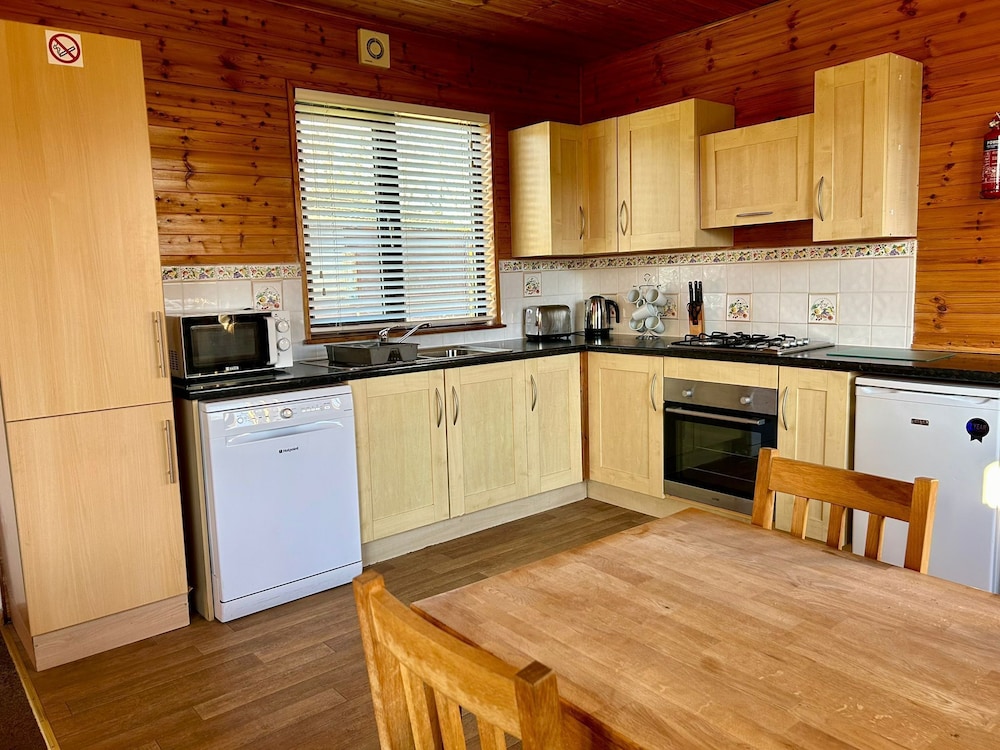 6 Berth Comfort Lodge photo 2