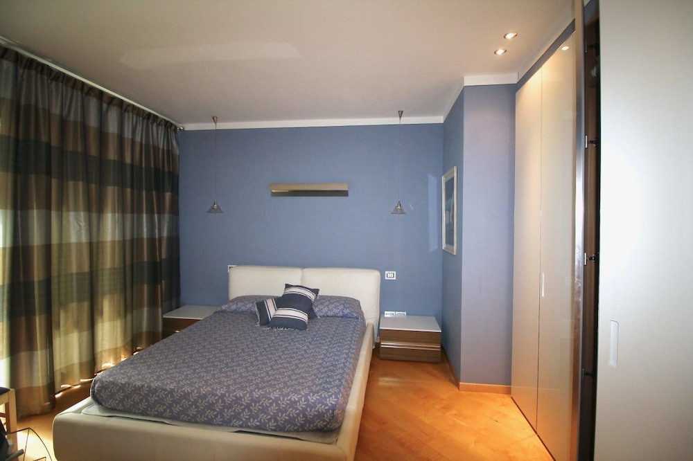 Villa (6 Bedrooms) photo 1