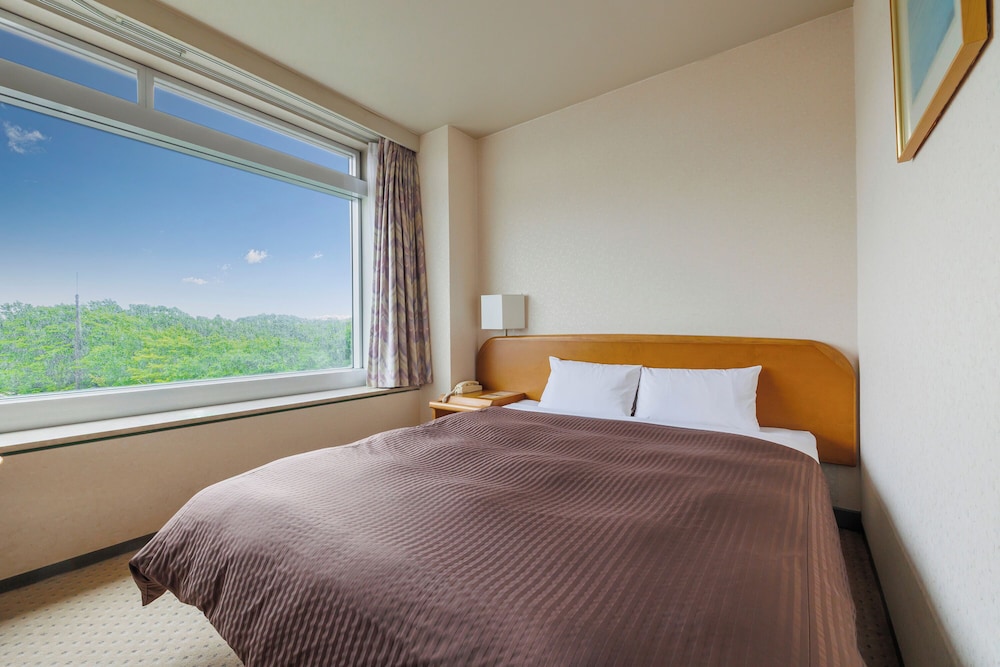 Double Room with Small Double Bed - Non-Smoking (Please book as an adult if your child needs a bed) - Photo 5