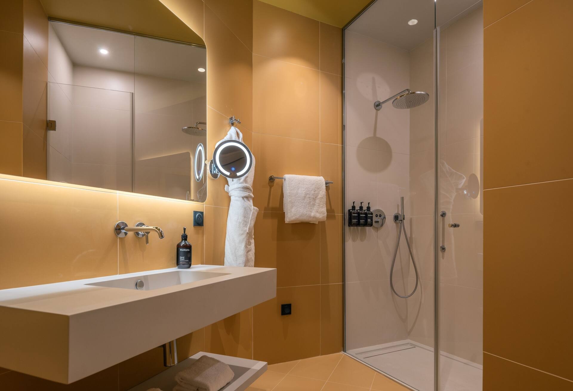 King One Bedroom Apartment