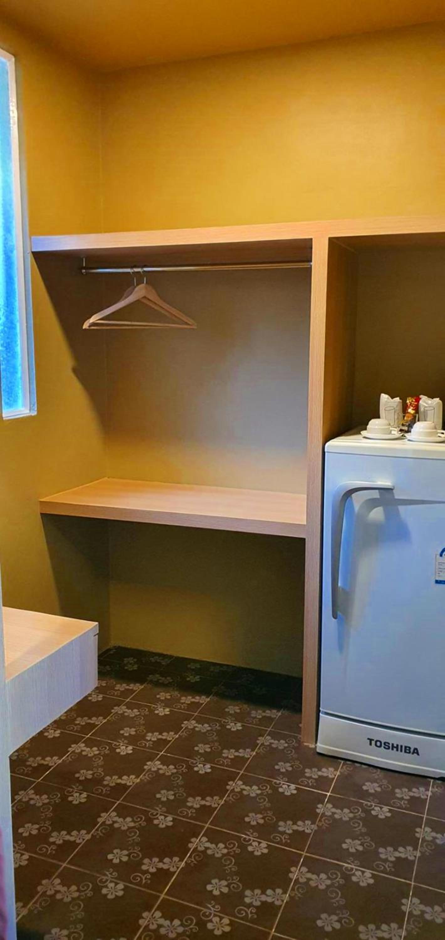 Standard Double or Twin Room with Balcony - Photo 16