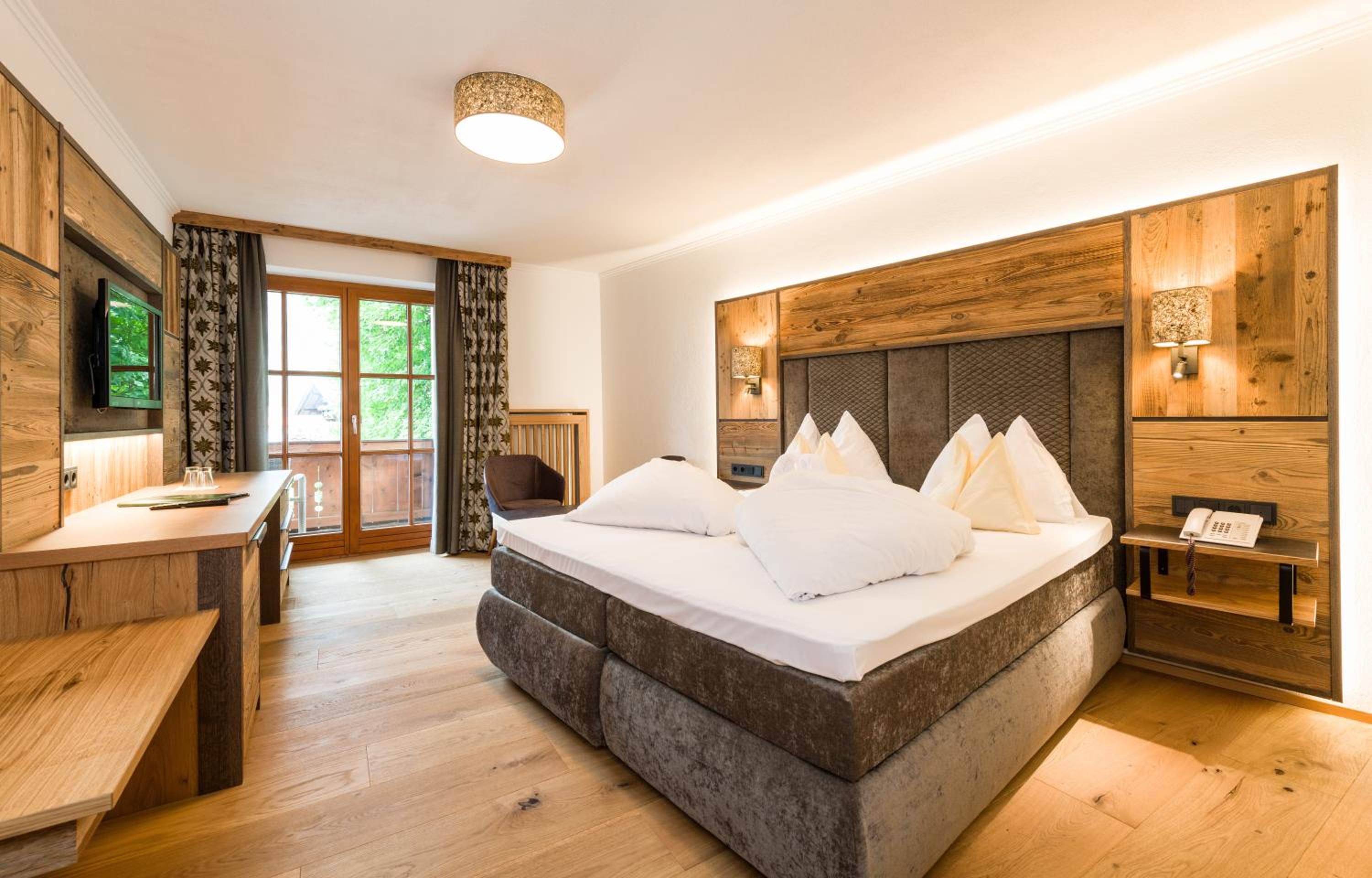 Double Room with Balcony photo 3