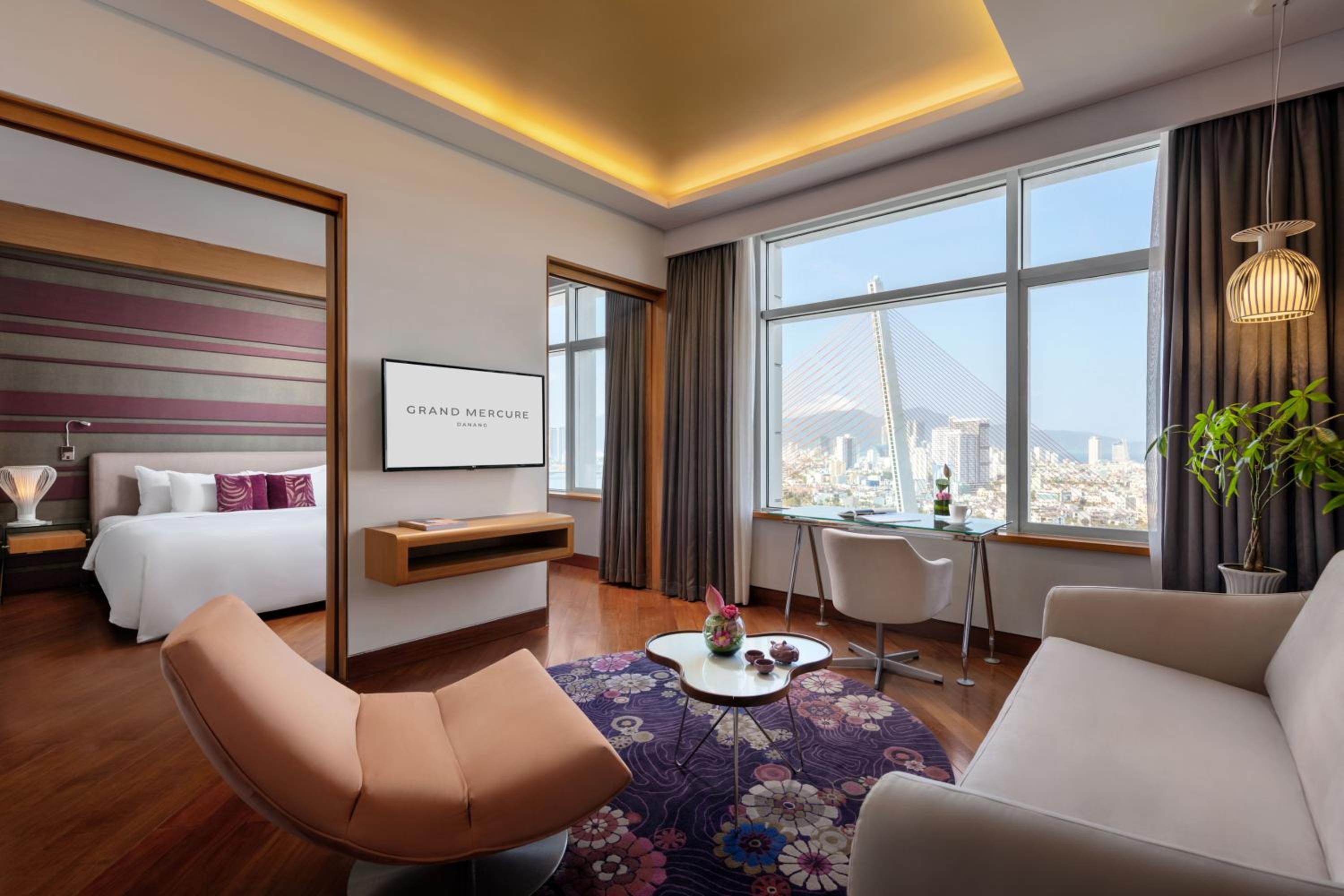 Executive Suite with River View - High floor with Executive Lounge access - Photo 9