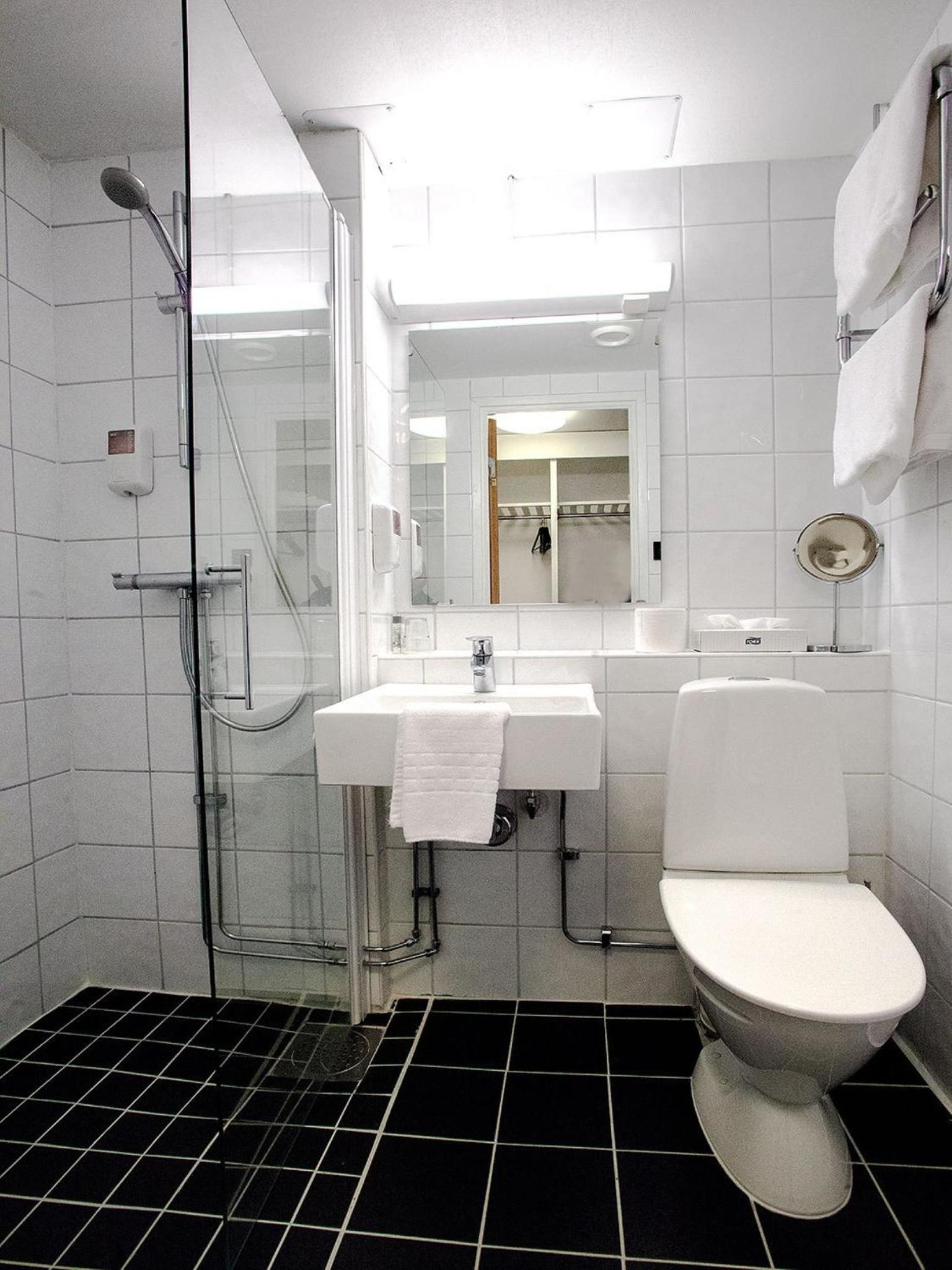 Standard Double or Twin Room - Photo 2