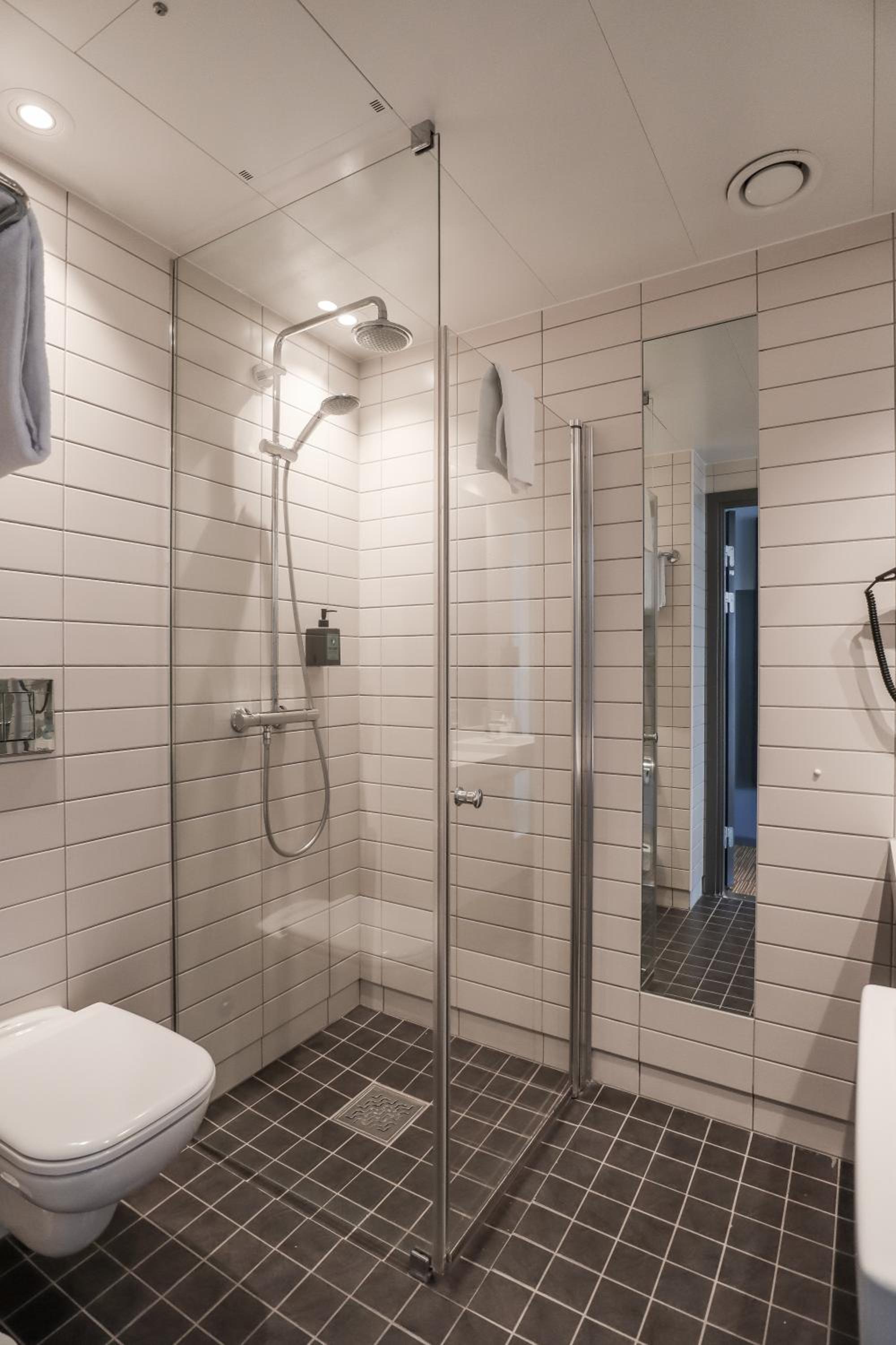 Standard Double Room - Photo 3