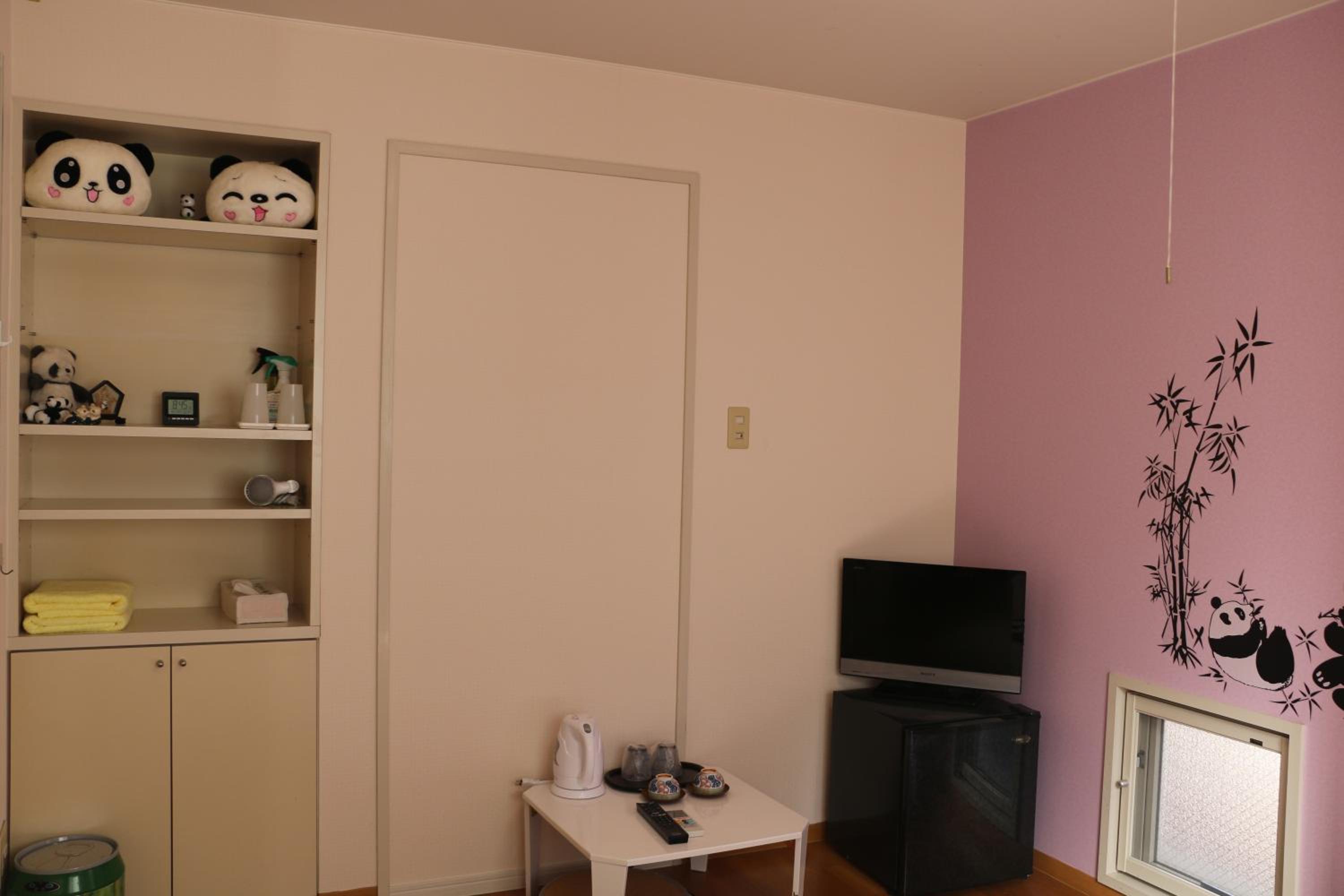 Economy Double or Twin Room photo 3